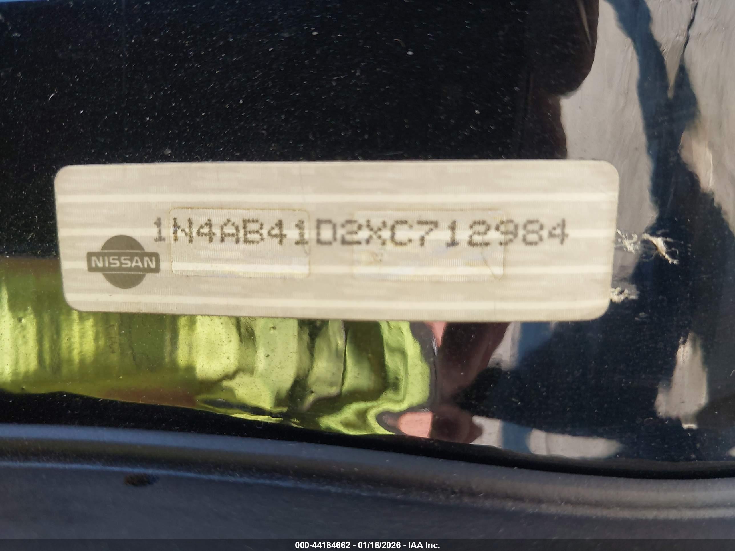 NISSAN SENTRA image 9