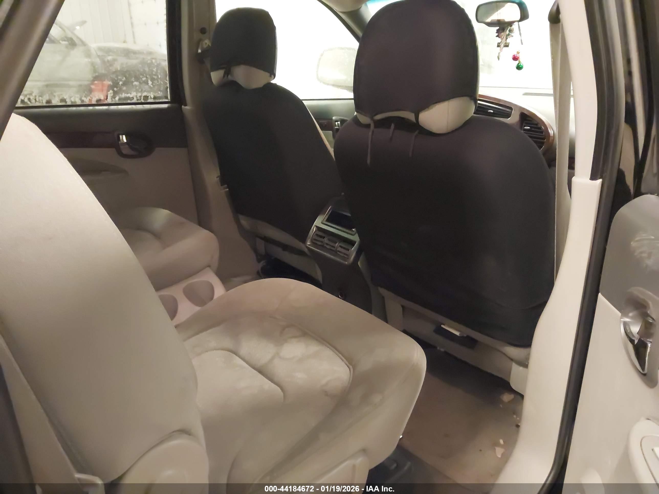 BUICK RENDEZVOUS image 8