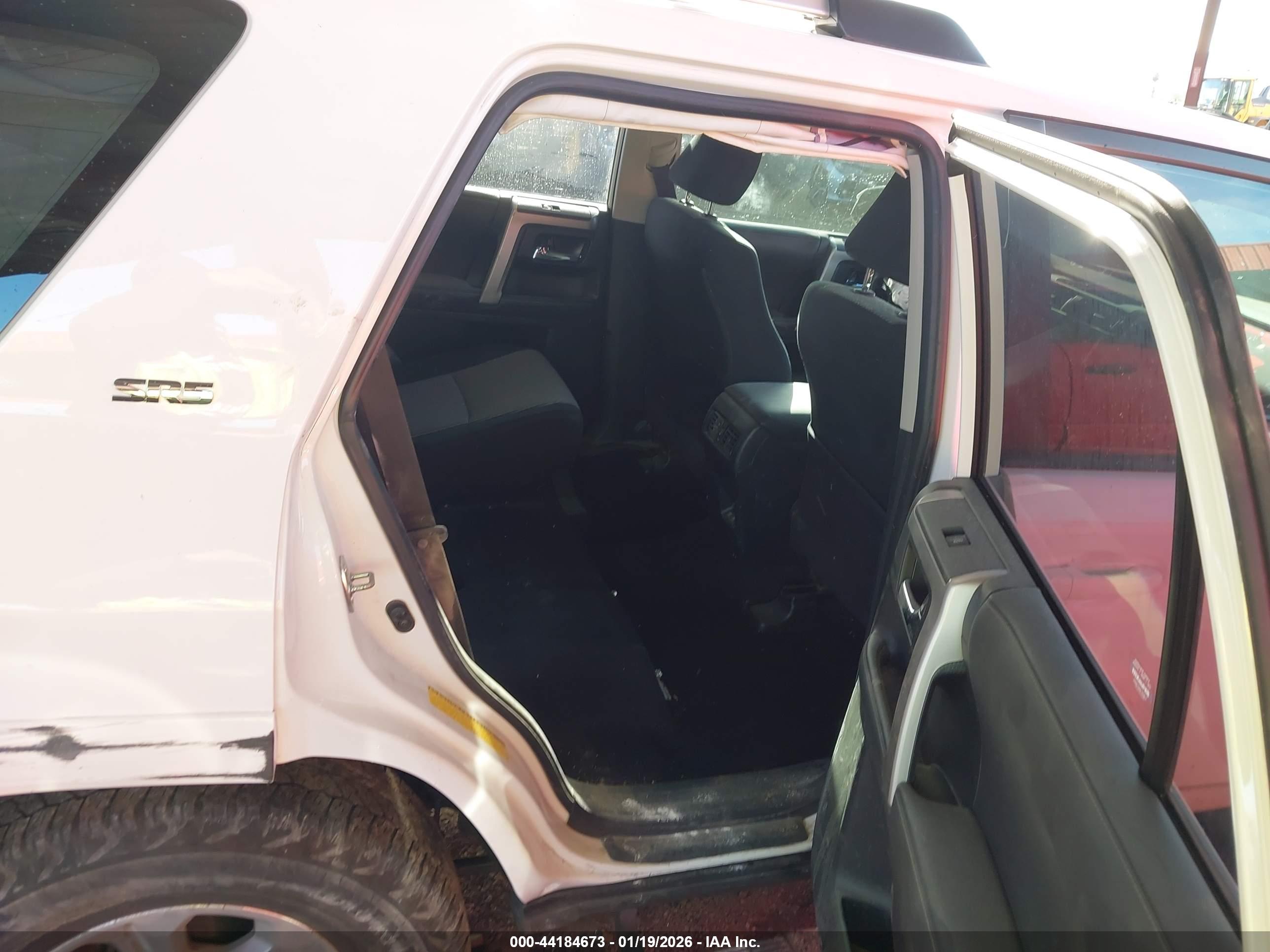 TOYOTA 4RUNNER image 8