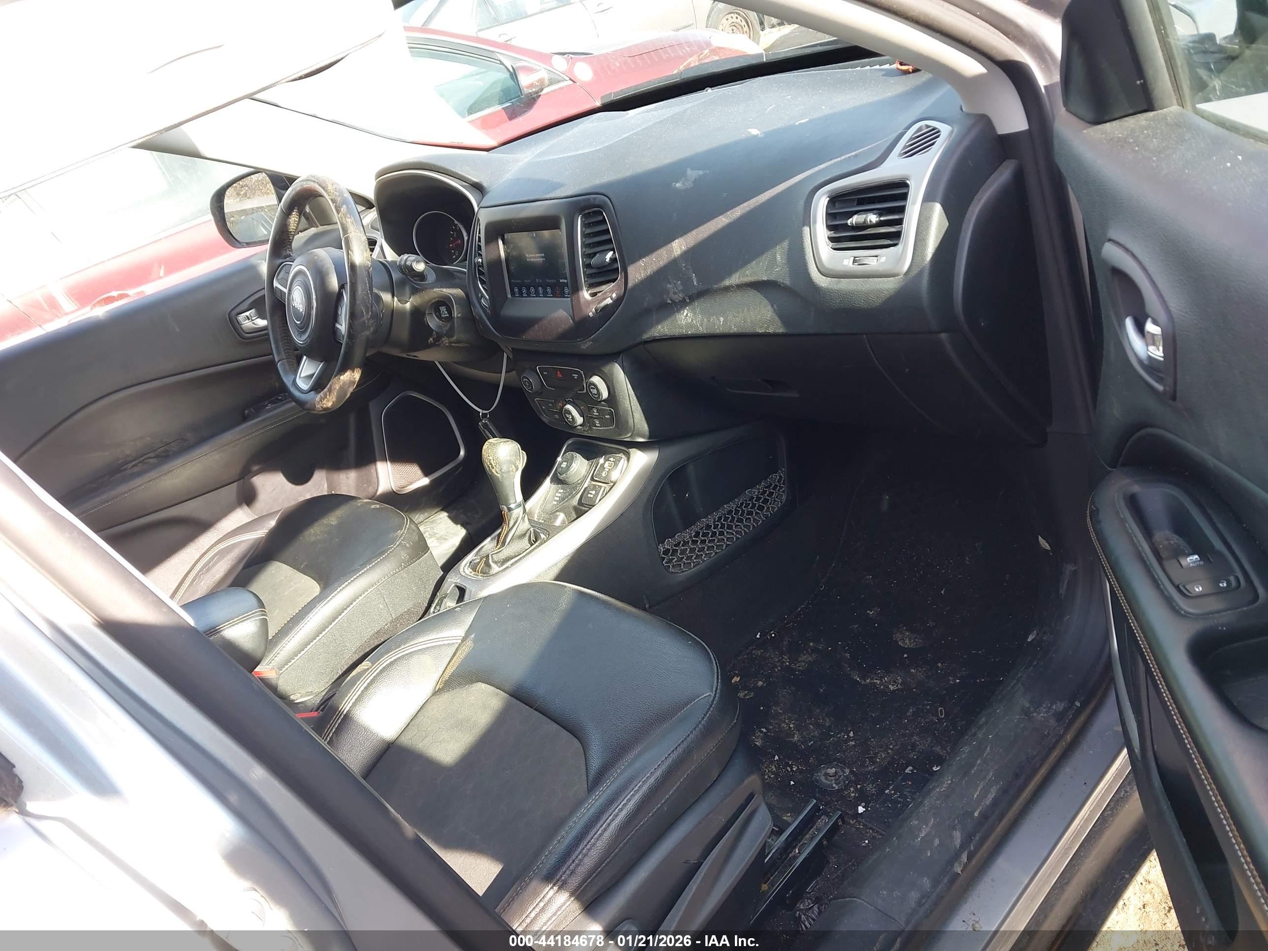 JEEP COMPASS image 5