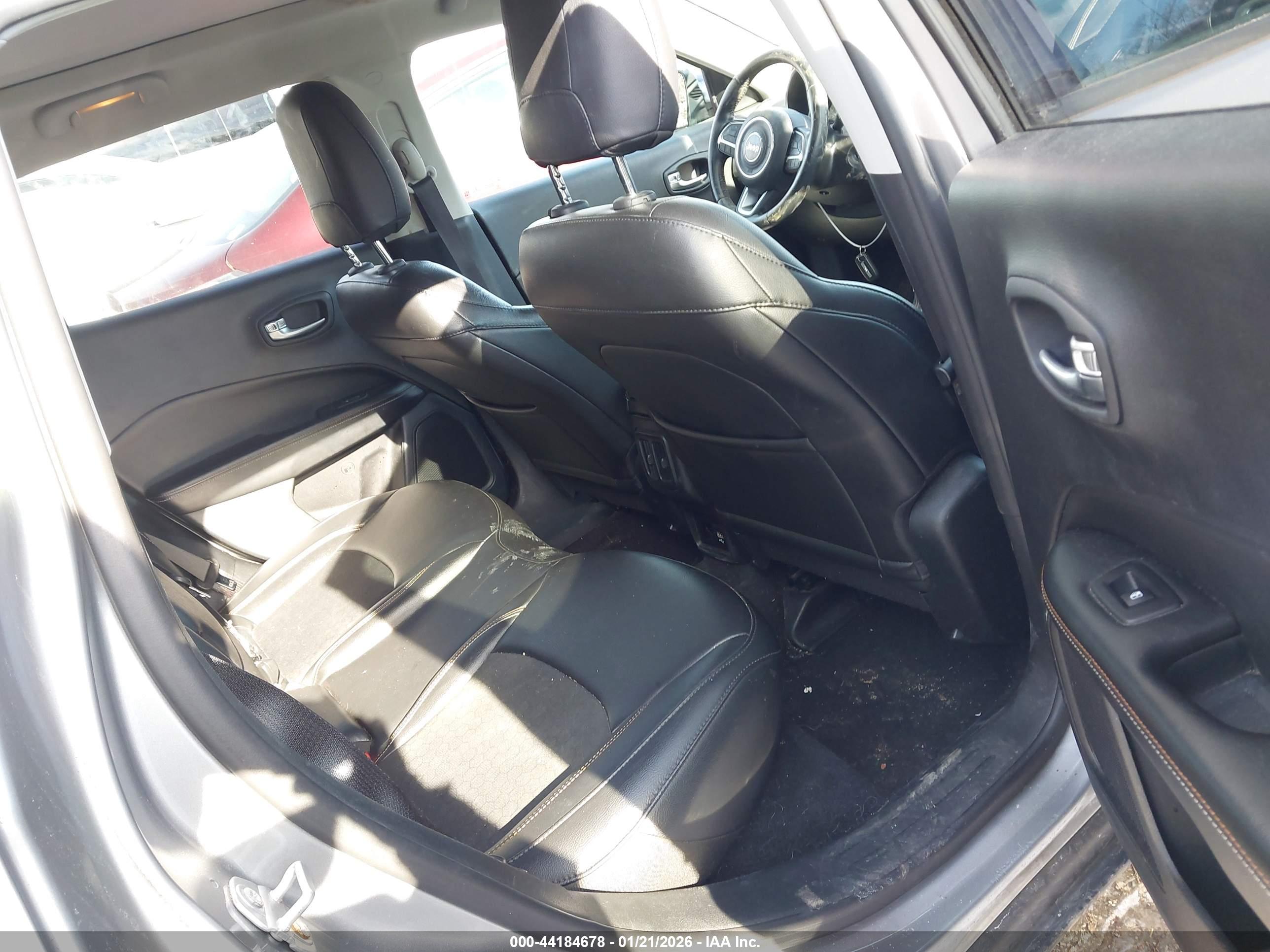 JEEP COMPASS image 8