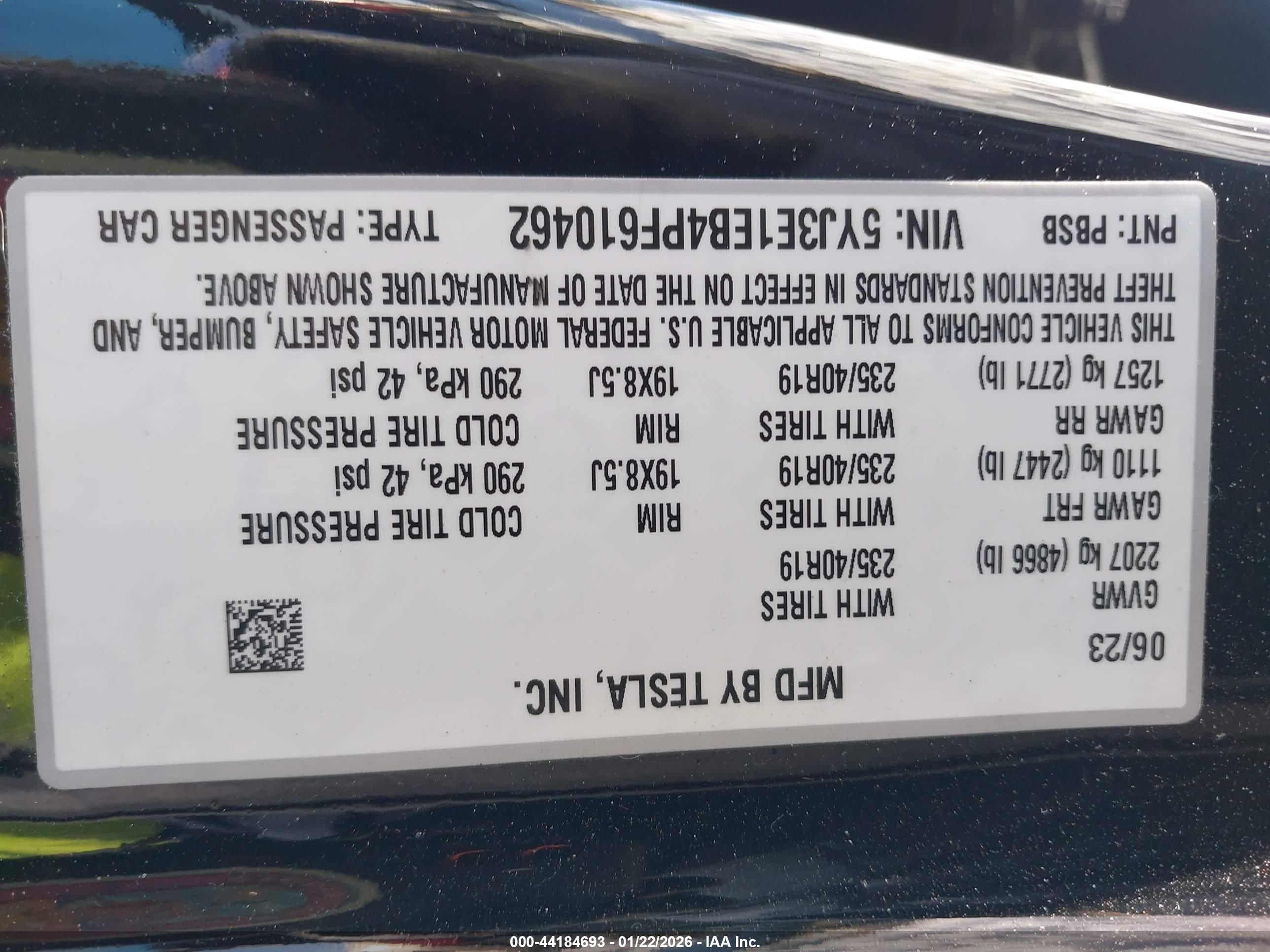 TESLA MODEL image 9