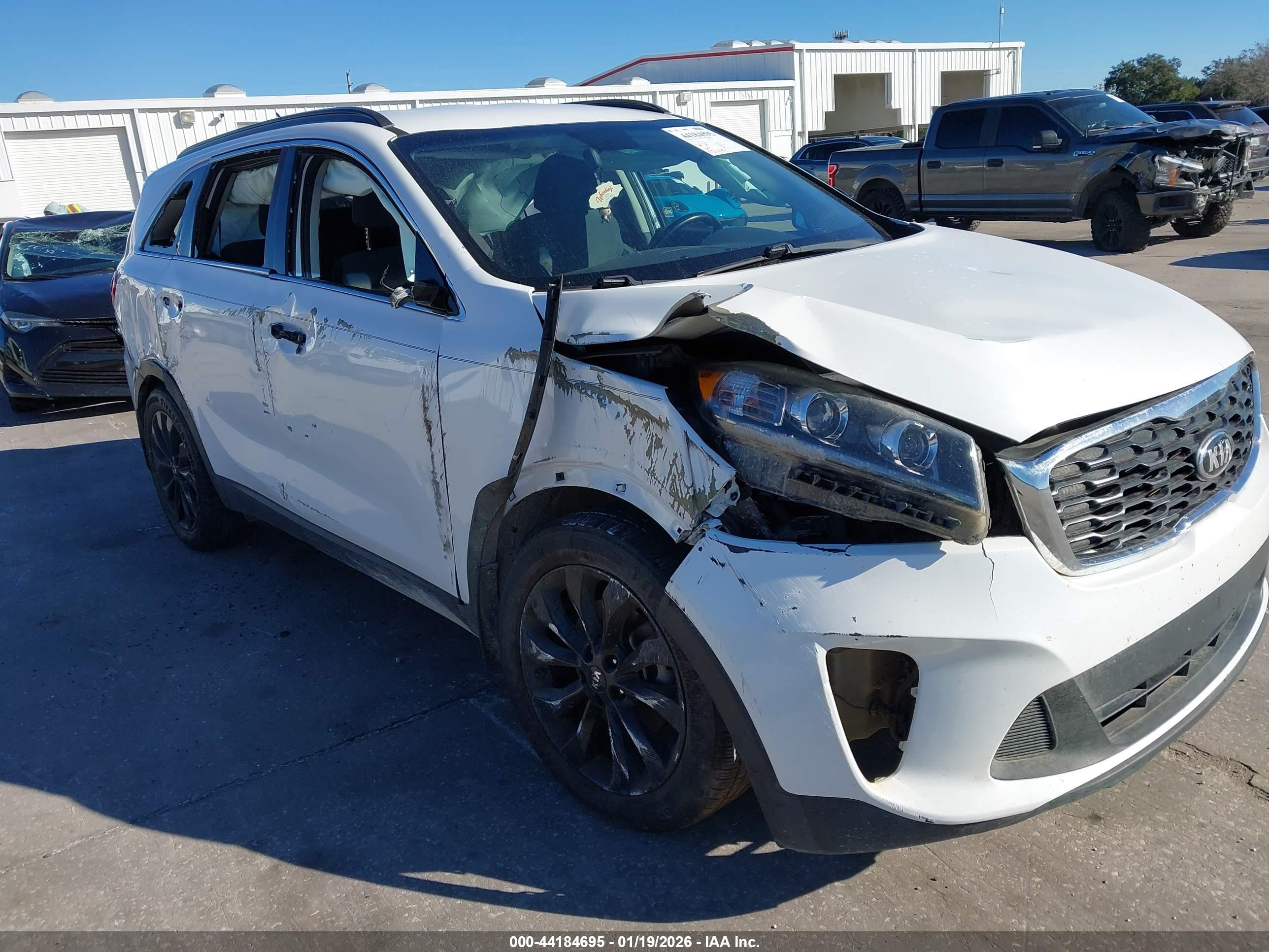 KIA SORENTO image 6
