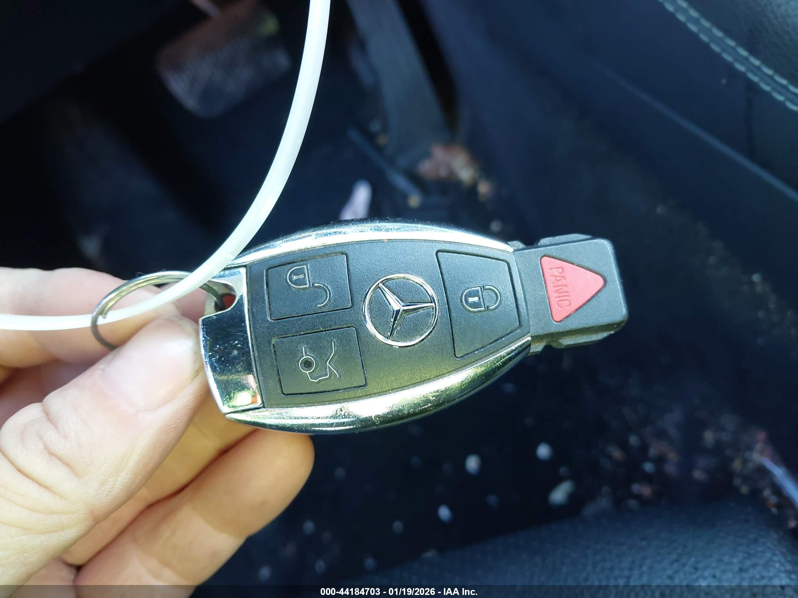 MERCEDES-BENZ GLC image 11