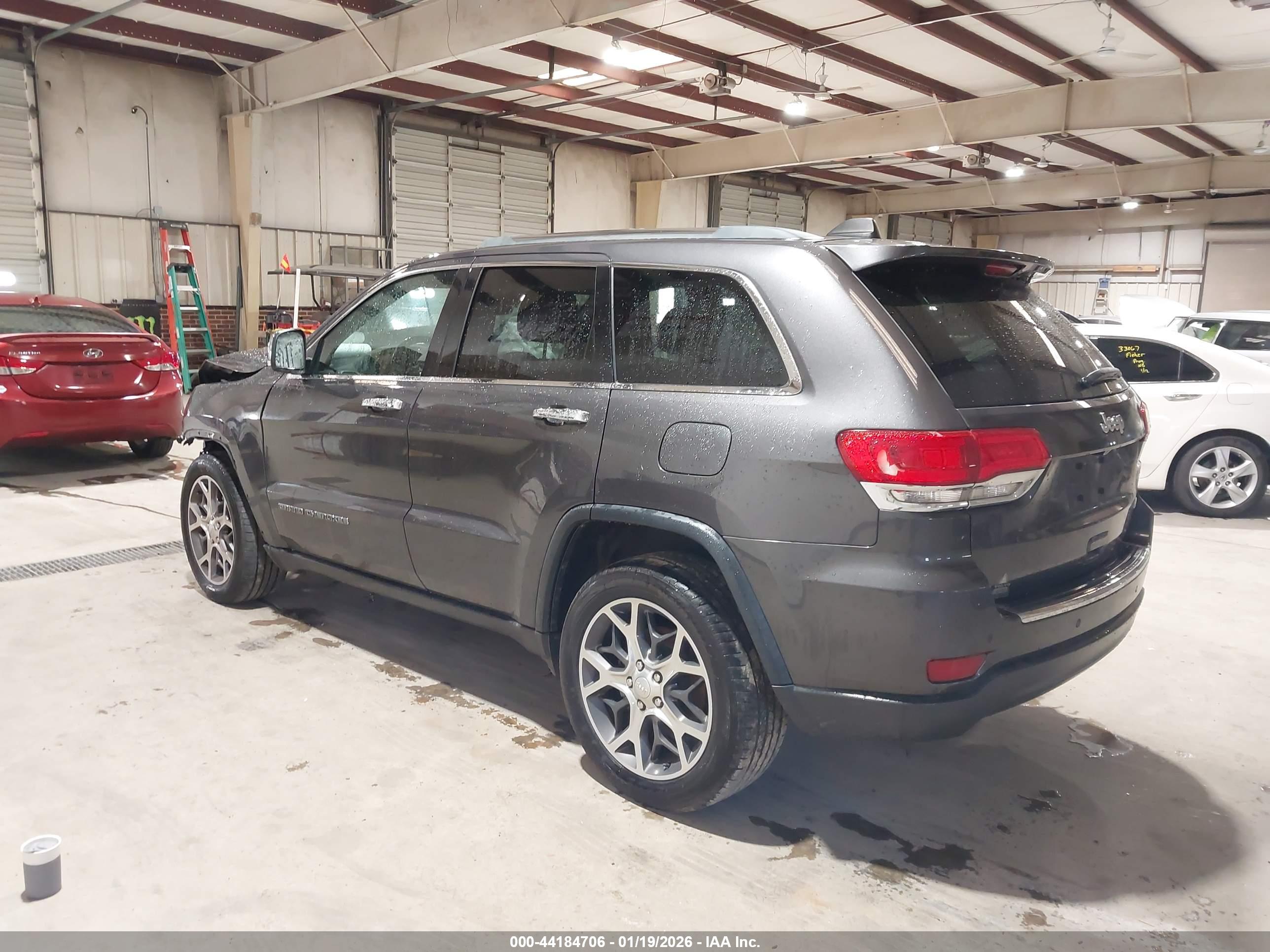 JEEP GRAND image 3