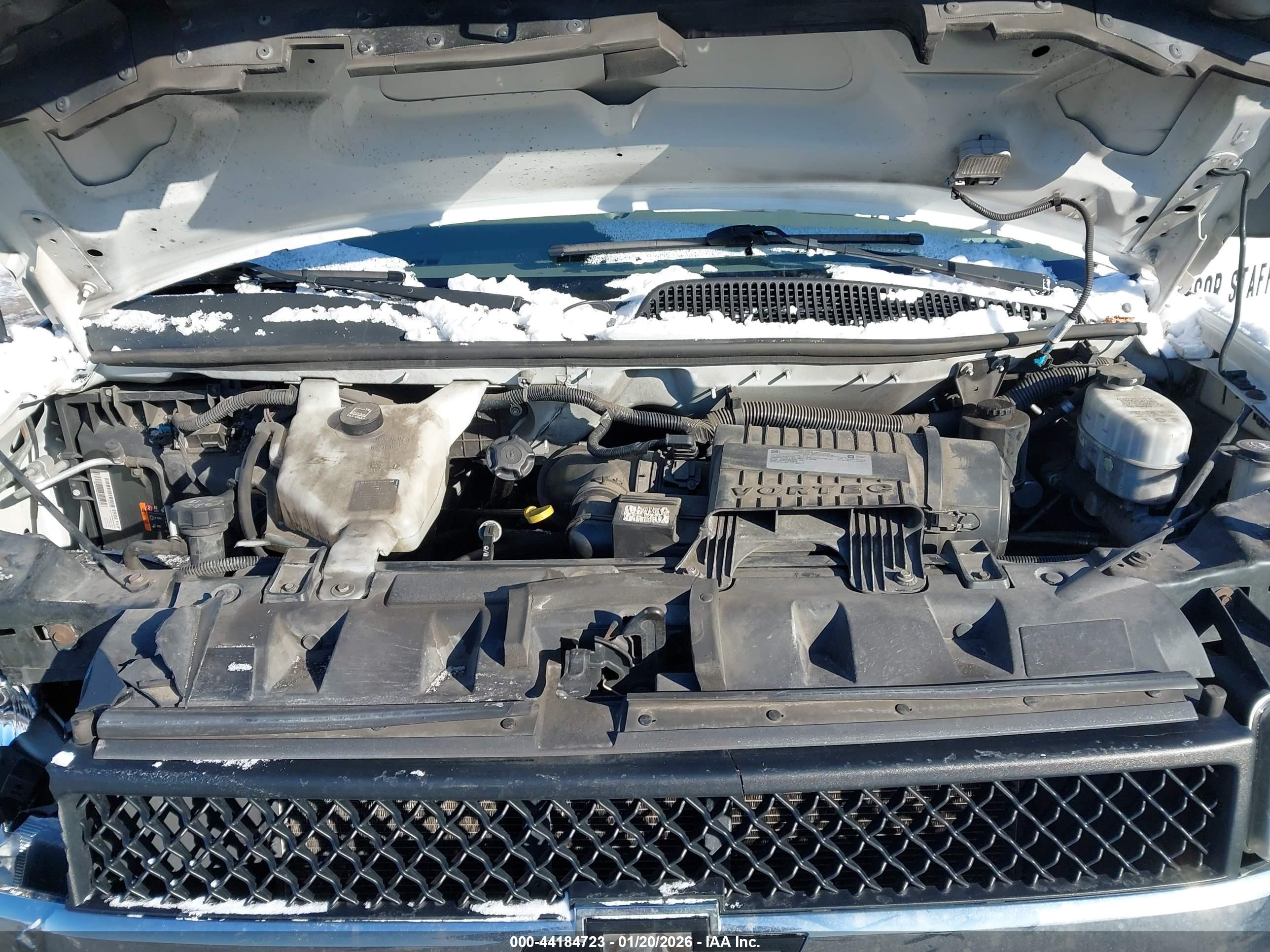 CHEVROLET EXPRESS image 10