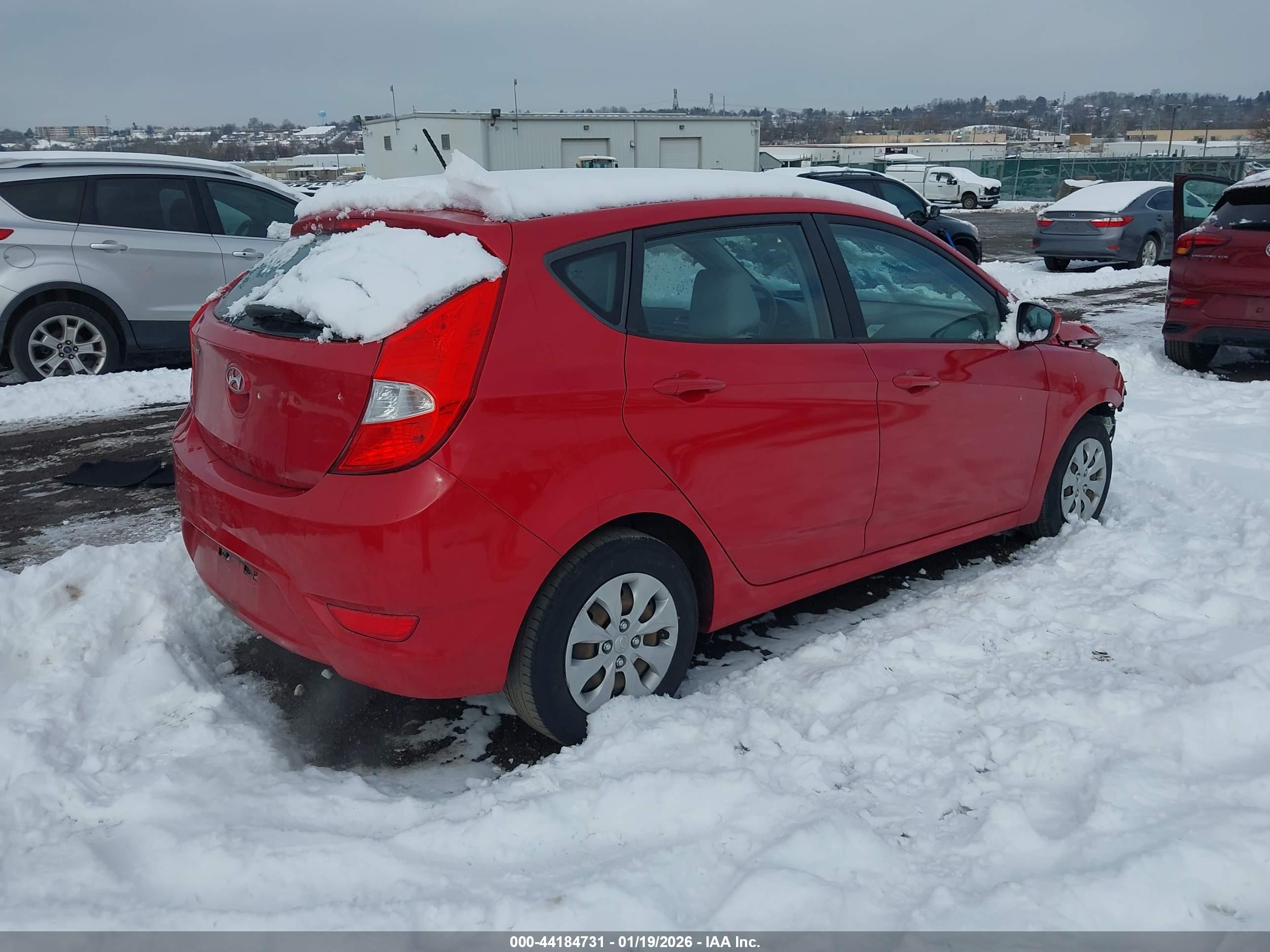 HYUNDAI ACCENT image 4