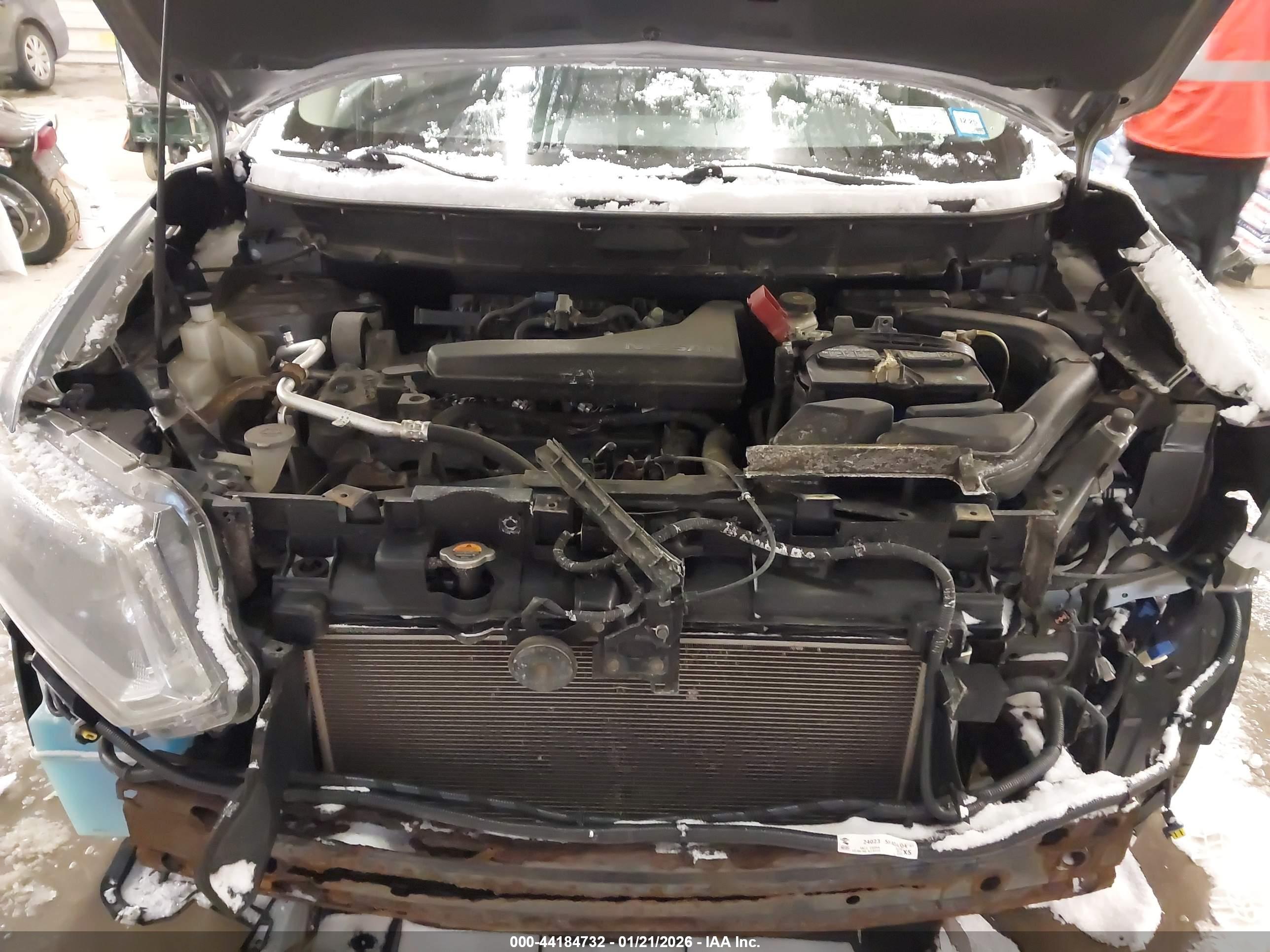 NISSAN ROGUE image 10