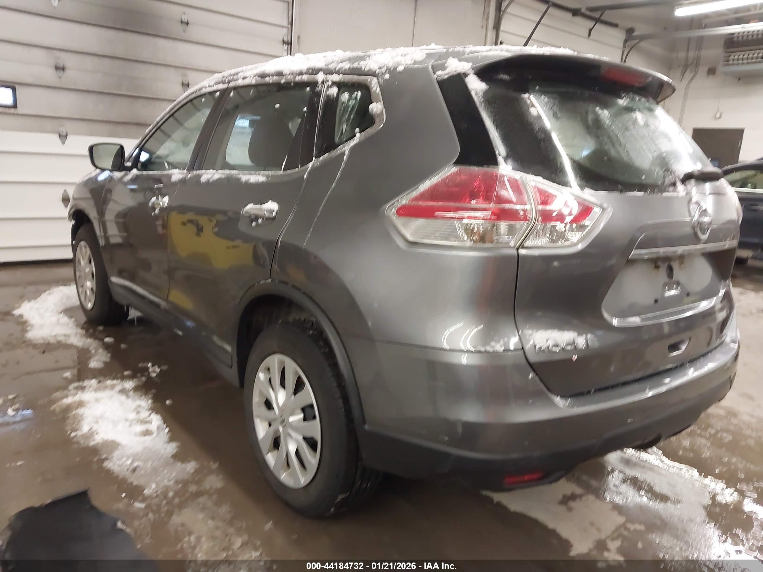 NISSAN ROGUE image 3