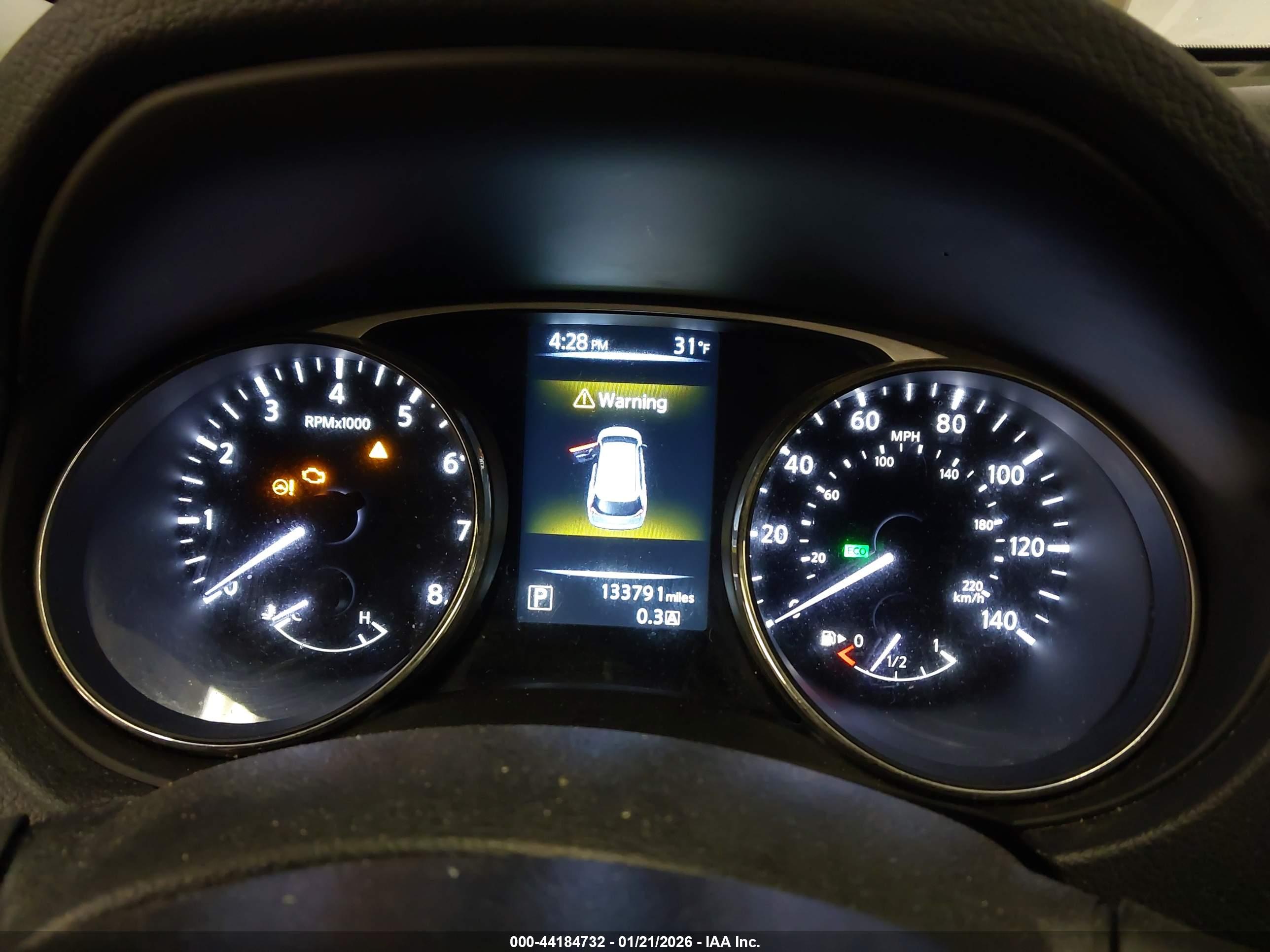 NISSAN ROGUE image 7
