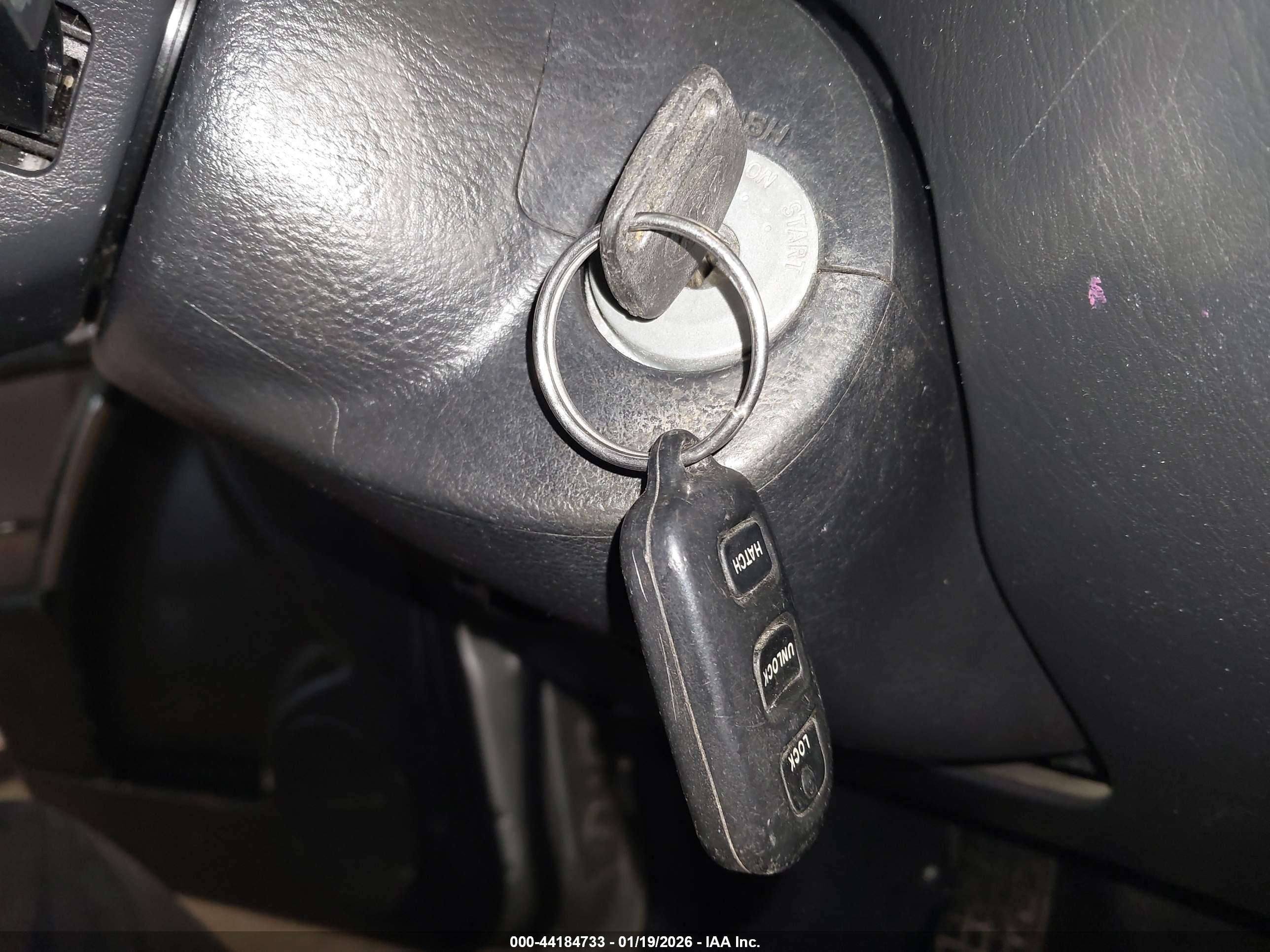 TOYOTA MATRIX image 11