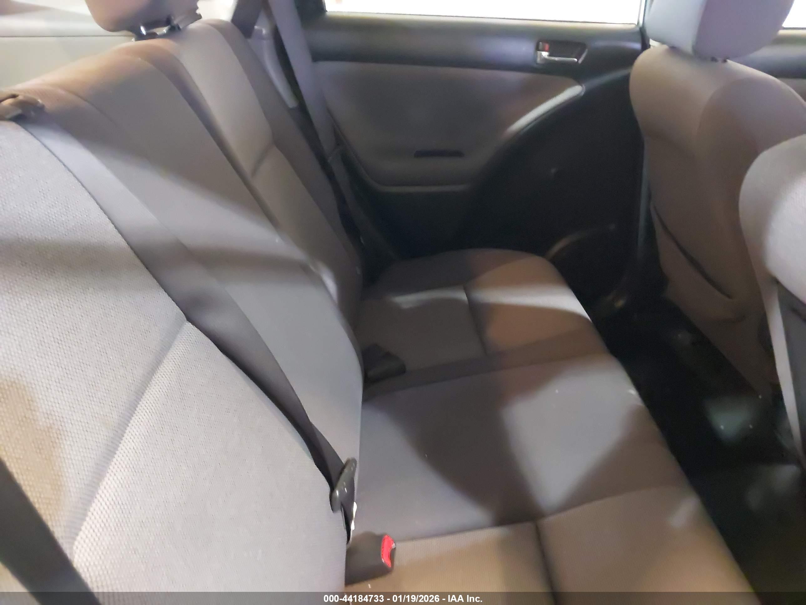 TOYOTA MATRIX image 8