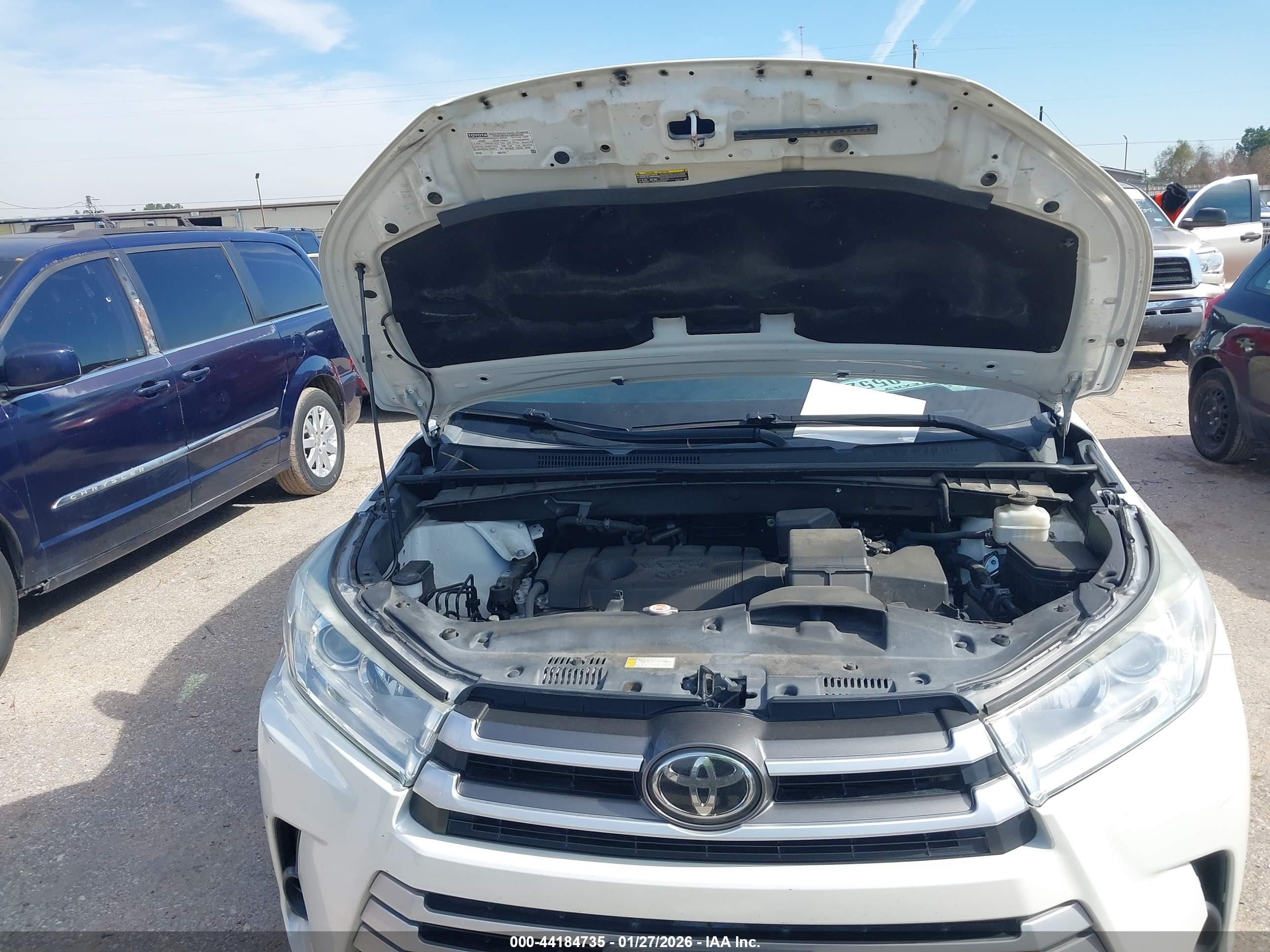 TOYOTA HIGHLANDER image 10