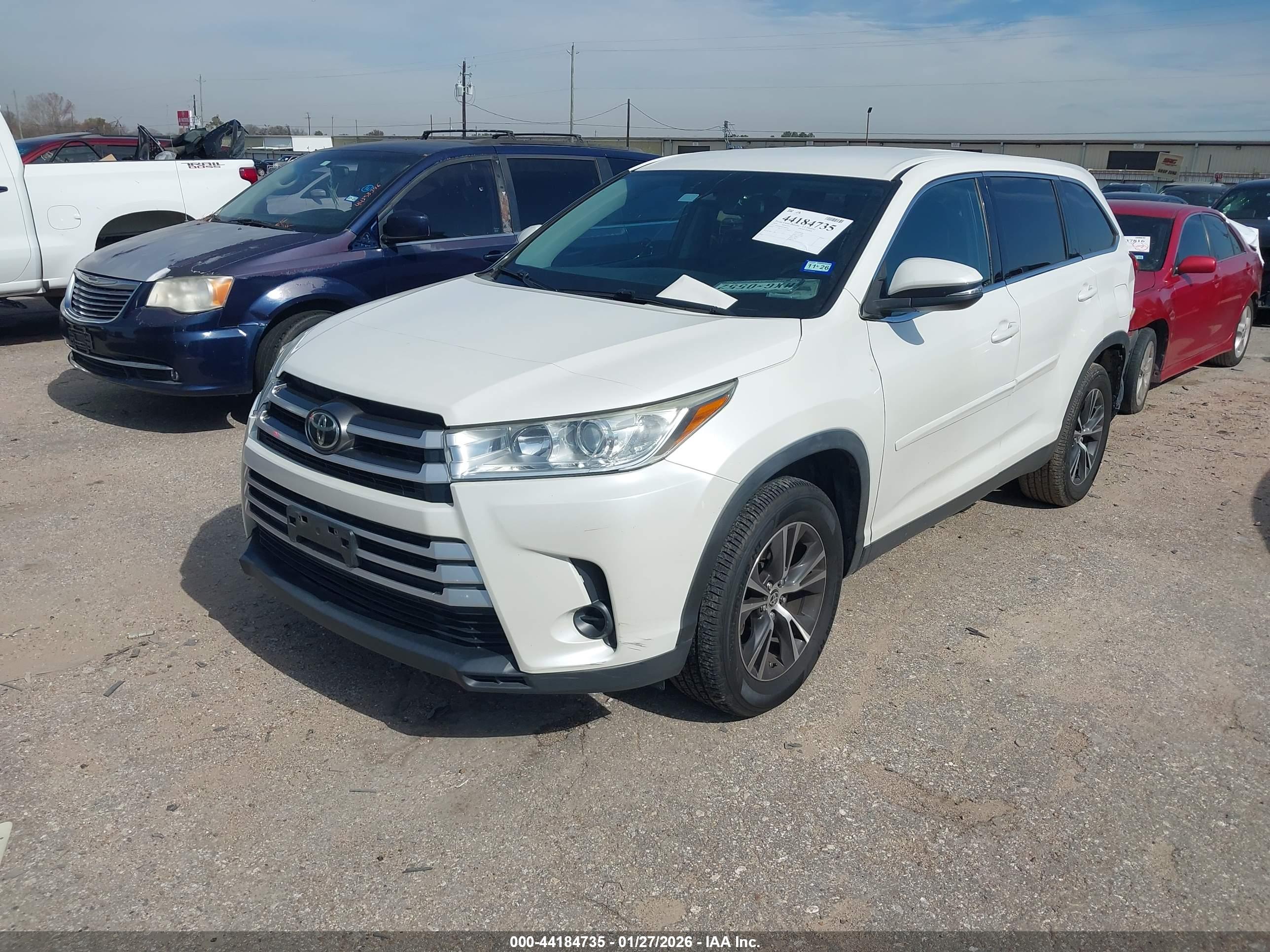 TOYOTA HIGHLANDER image 2