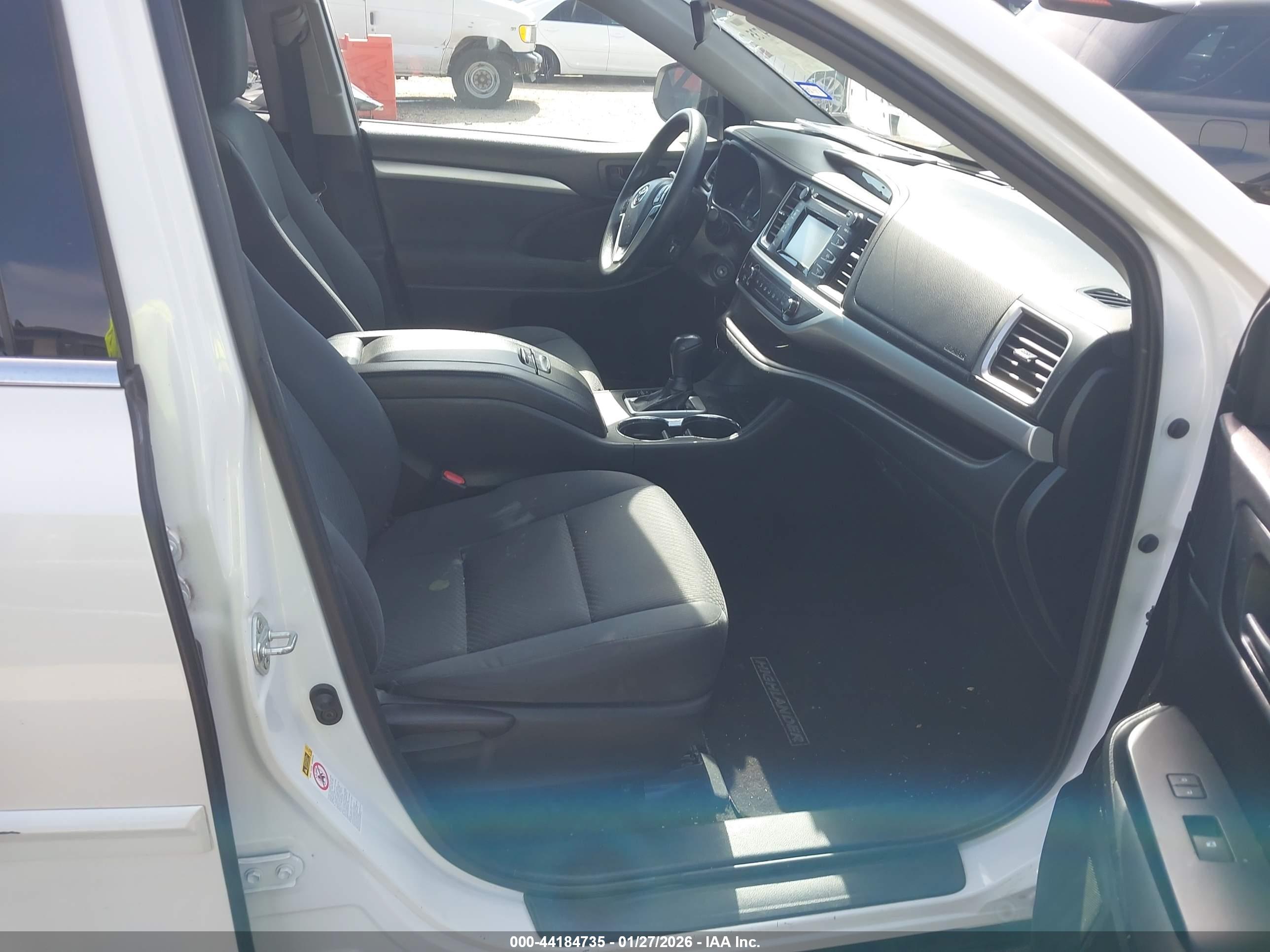 TOYOTA HIGHLANDER image 5