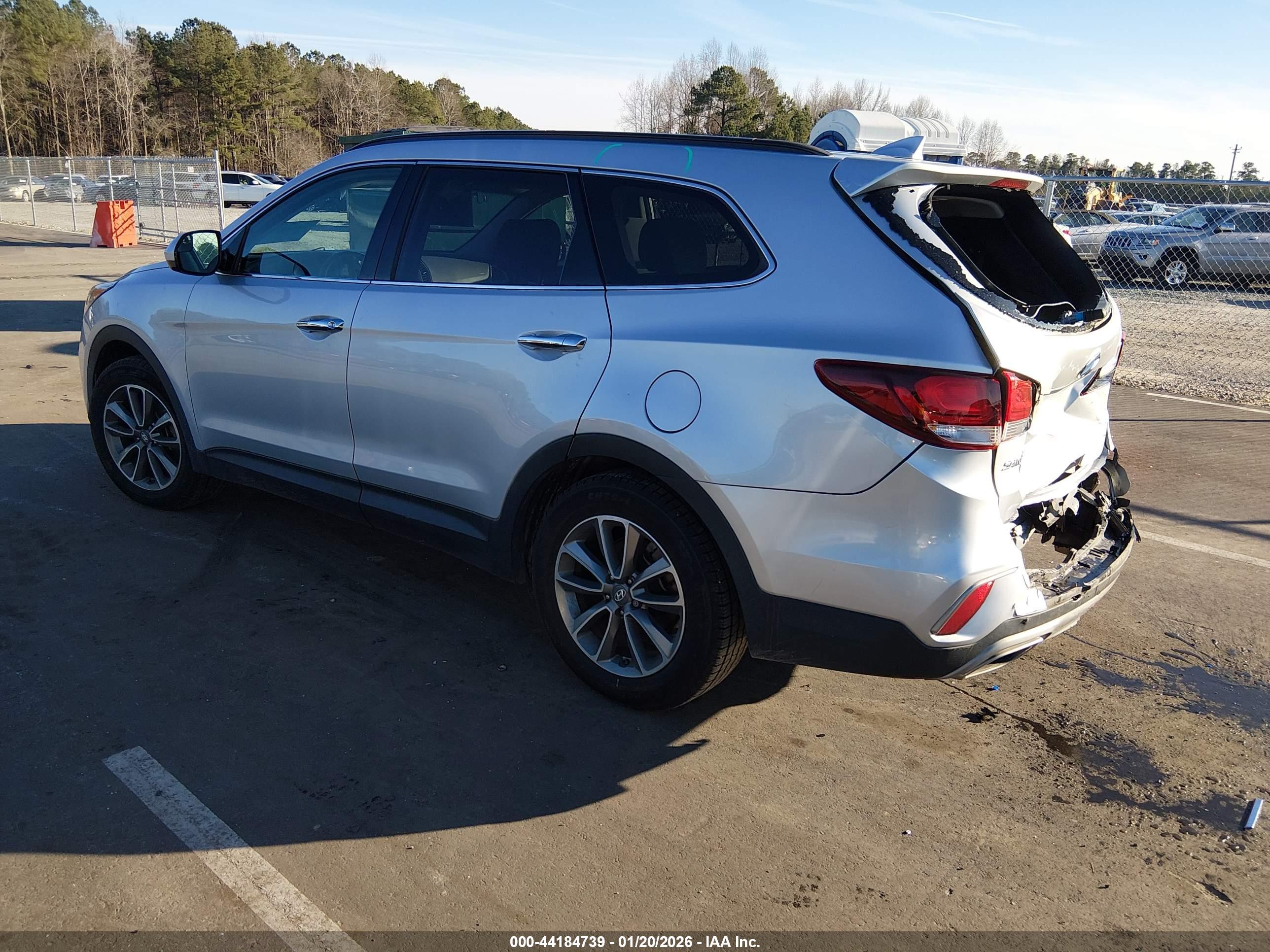 HYUNDAI SANTA image 3