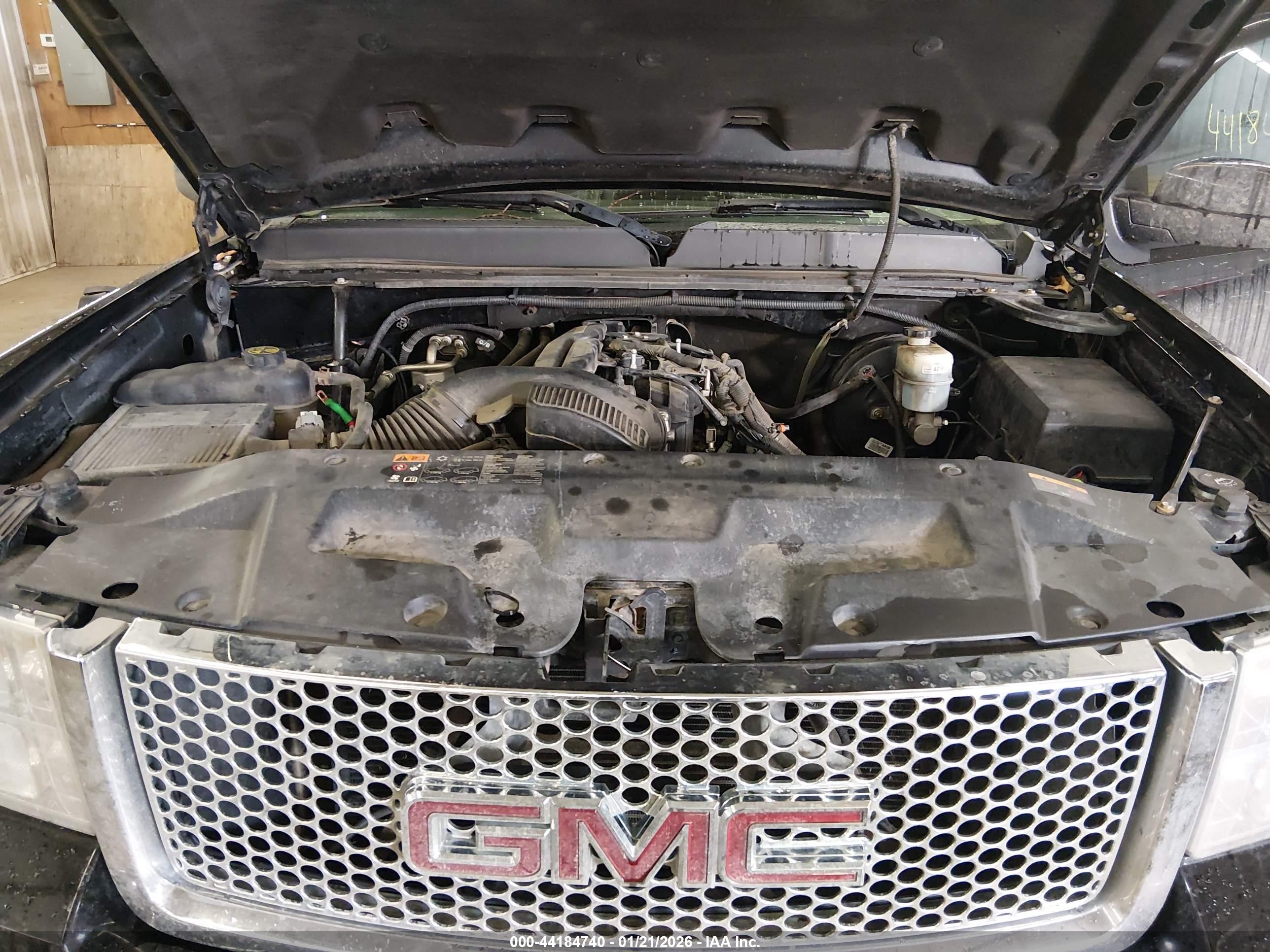 GMC SIERRA image 10