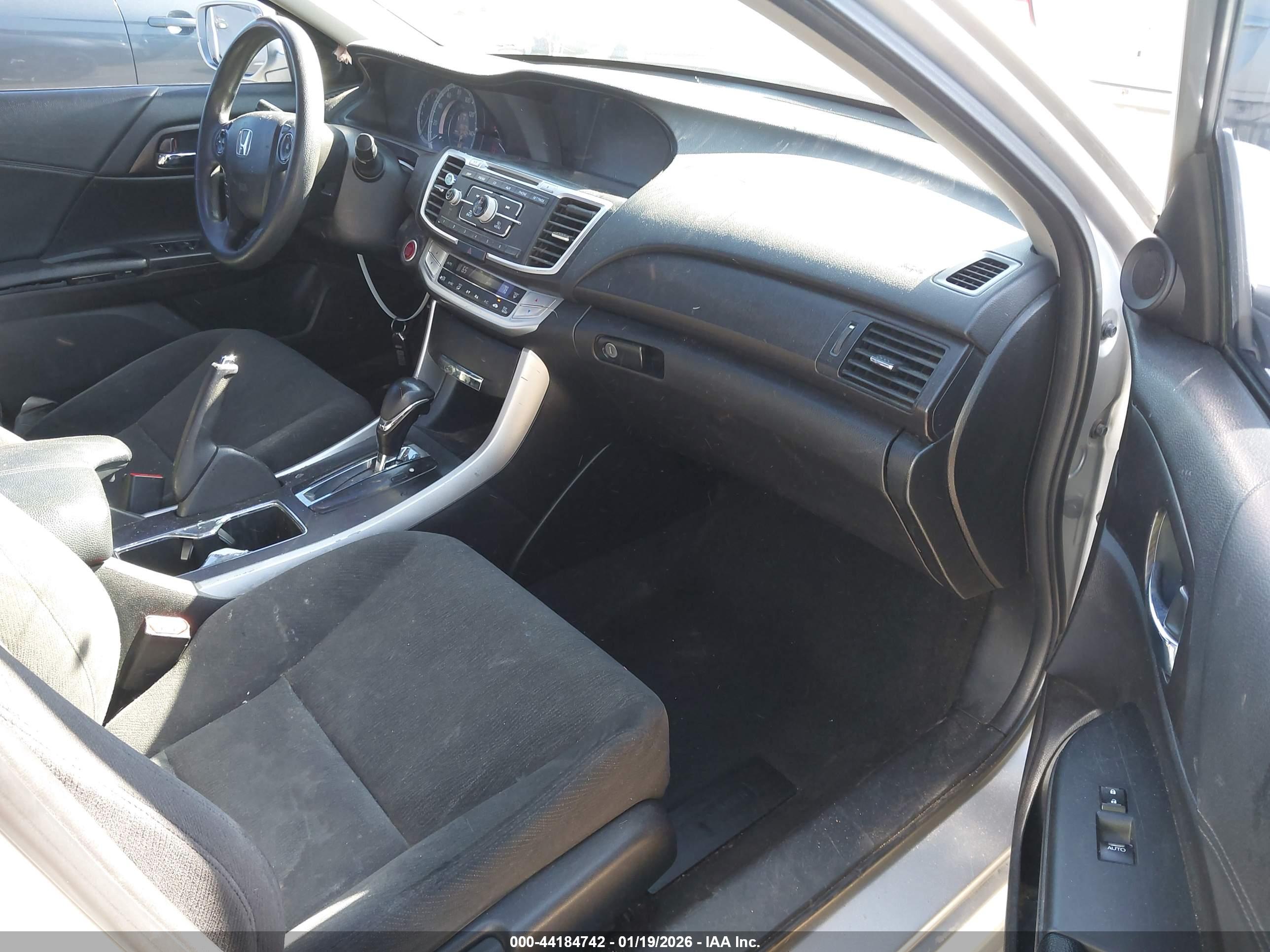 HONDA ACCORD image 5