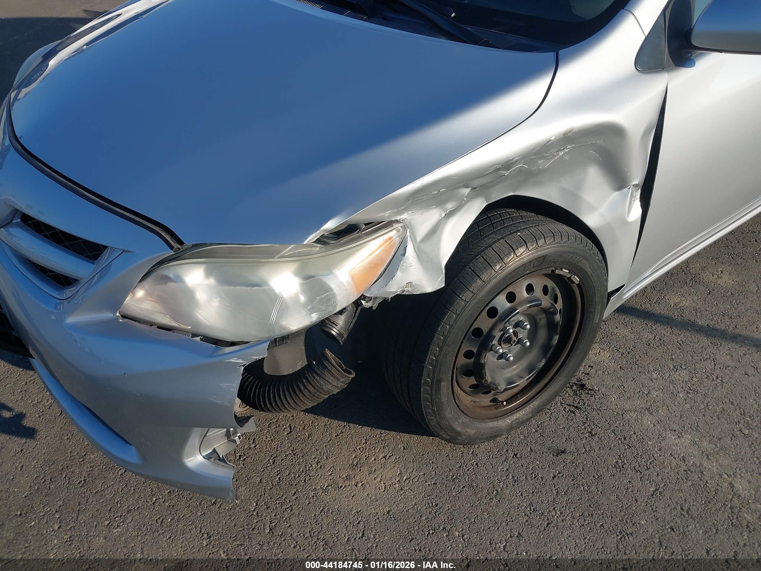TOYOTA COROLLA image 6