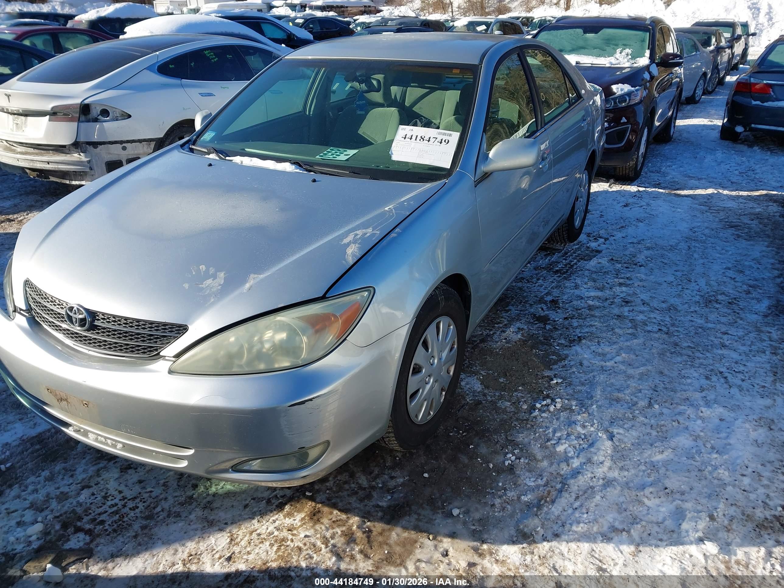 TOYOTA CAMRY image 2