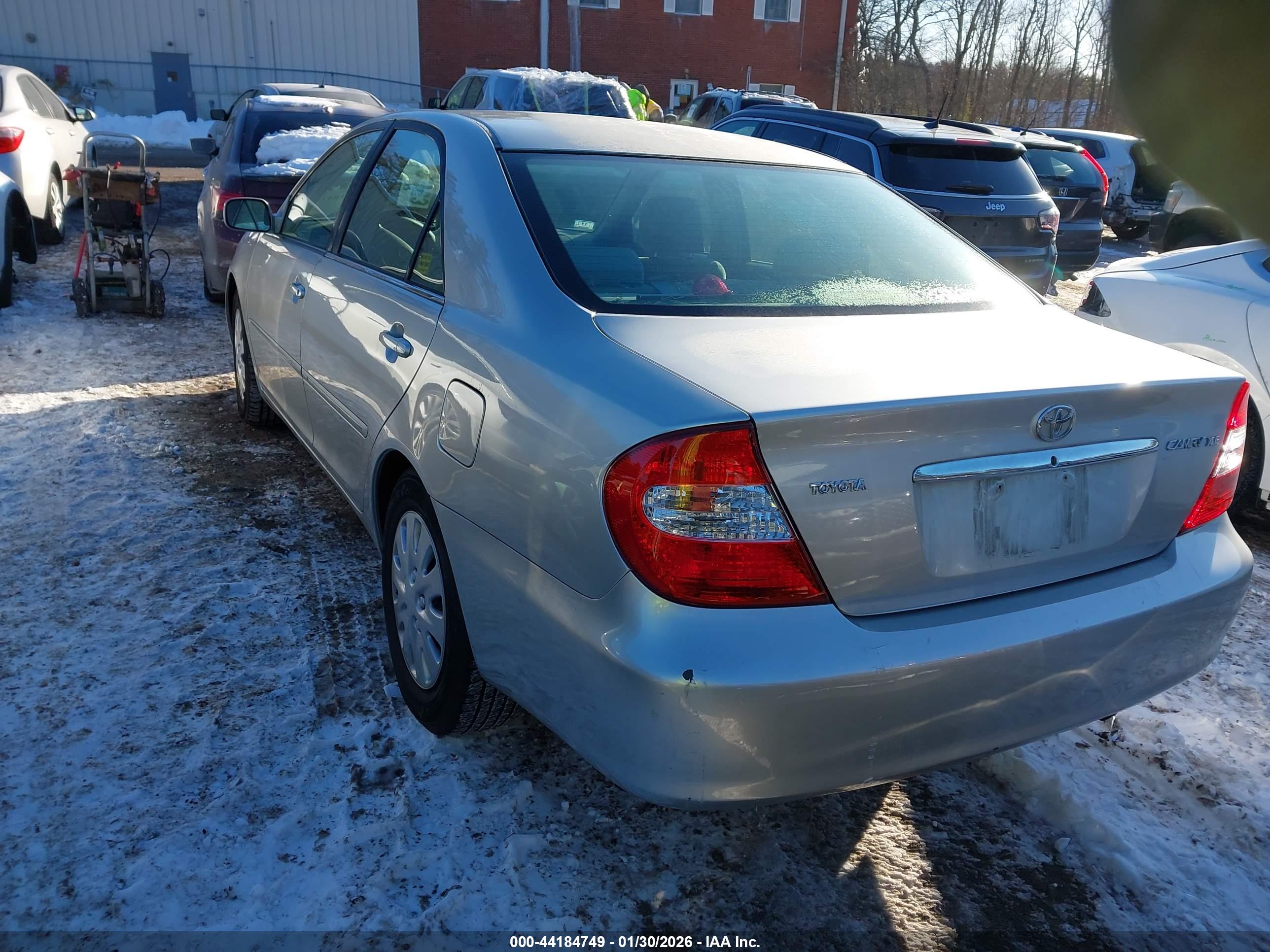 TOYOTA CAMRY image 3