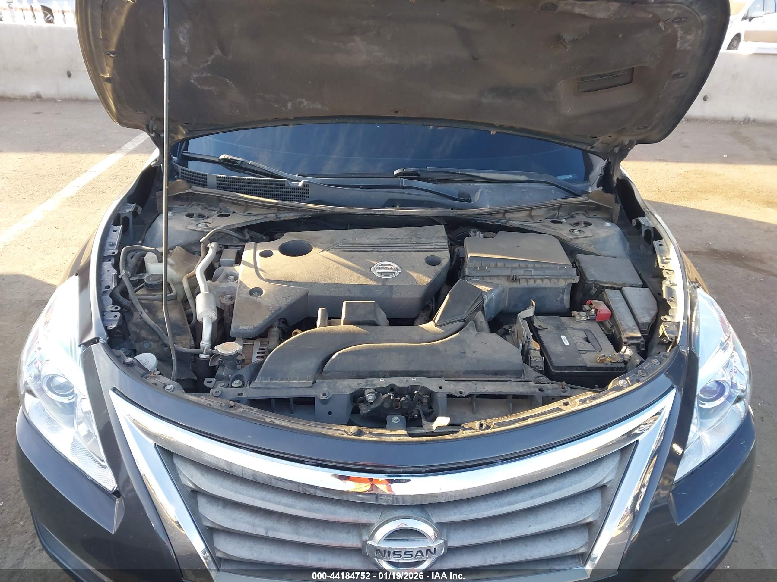 NISSAN ALTIMA image 10