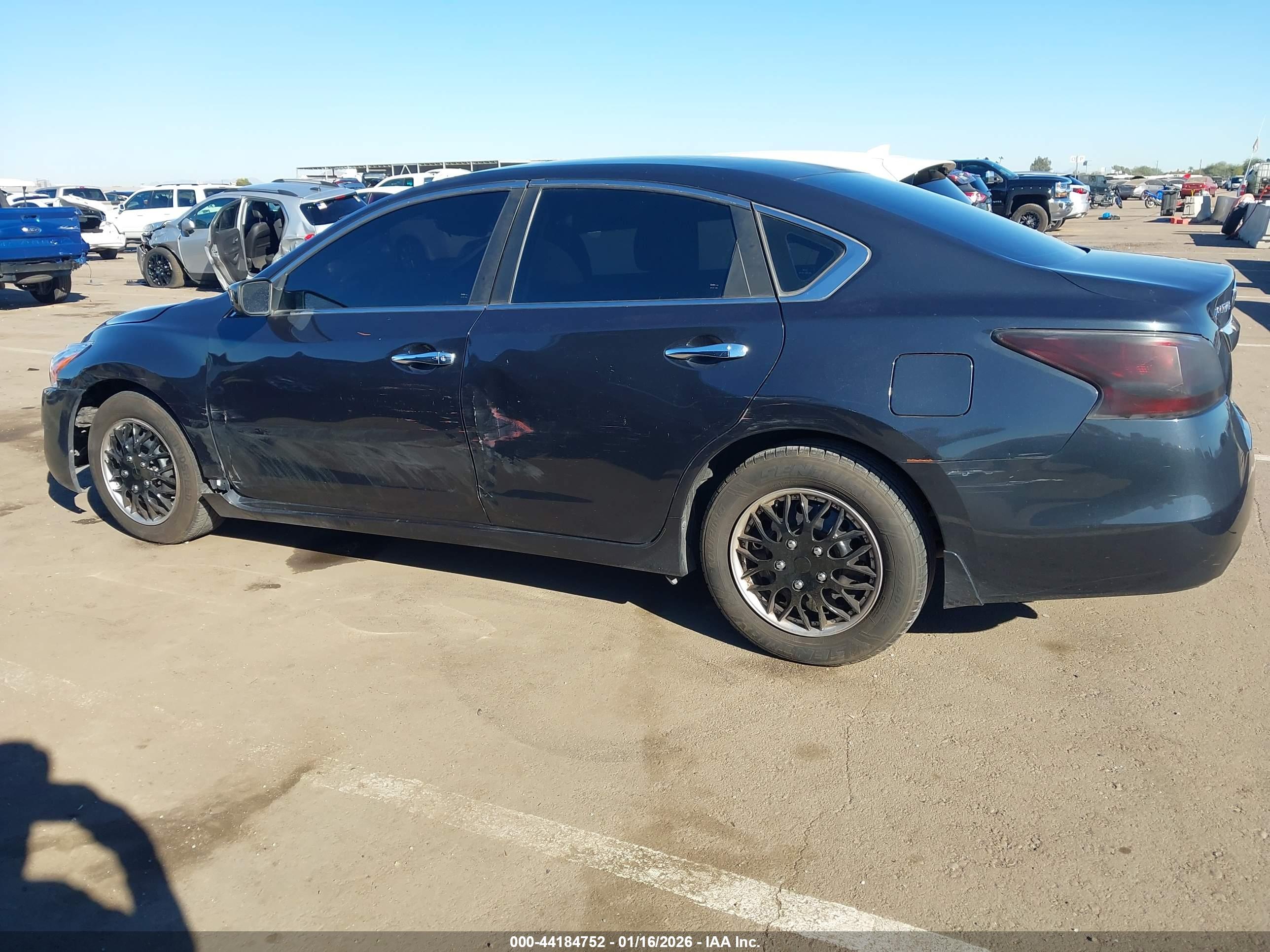 NISSAN ALTIMA image 3