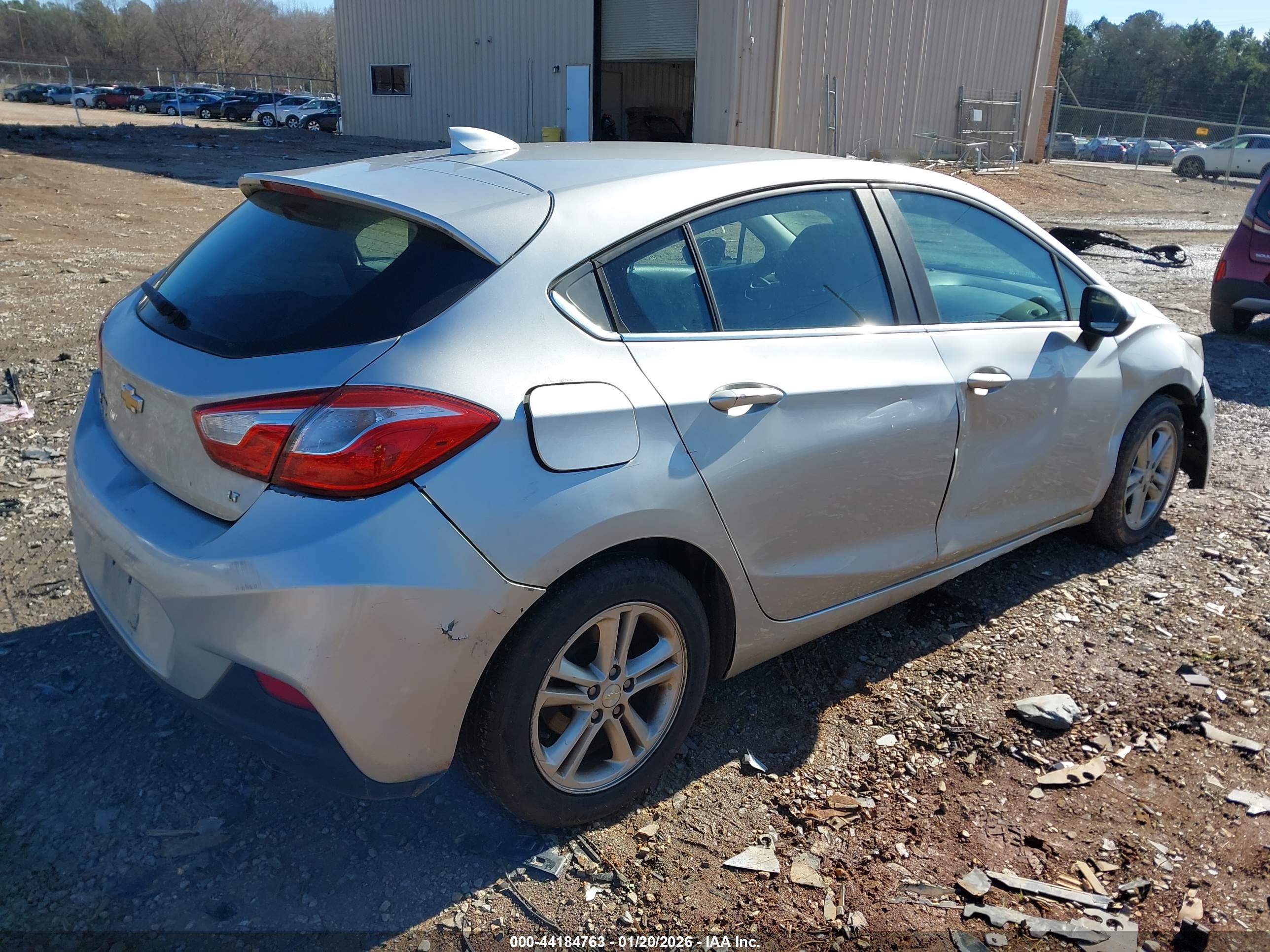 CHEVROLET CRUZE image 4