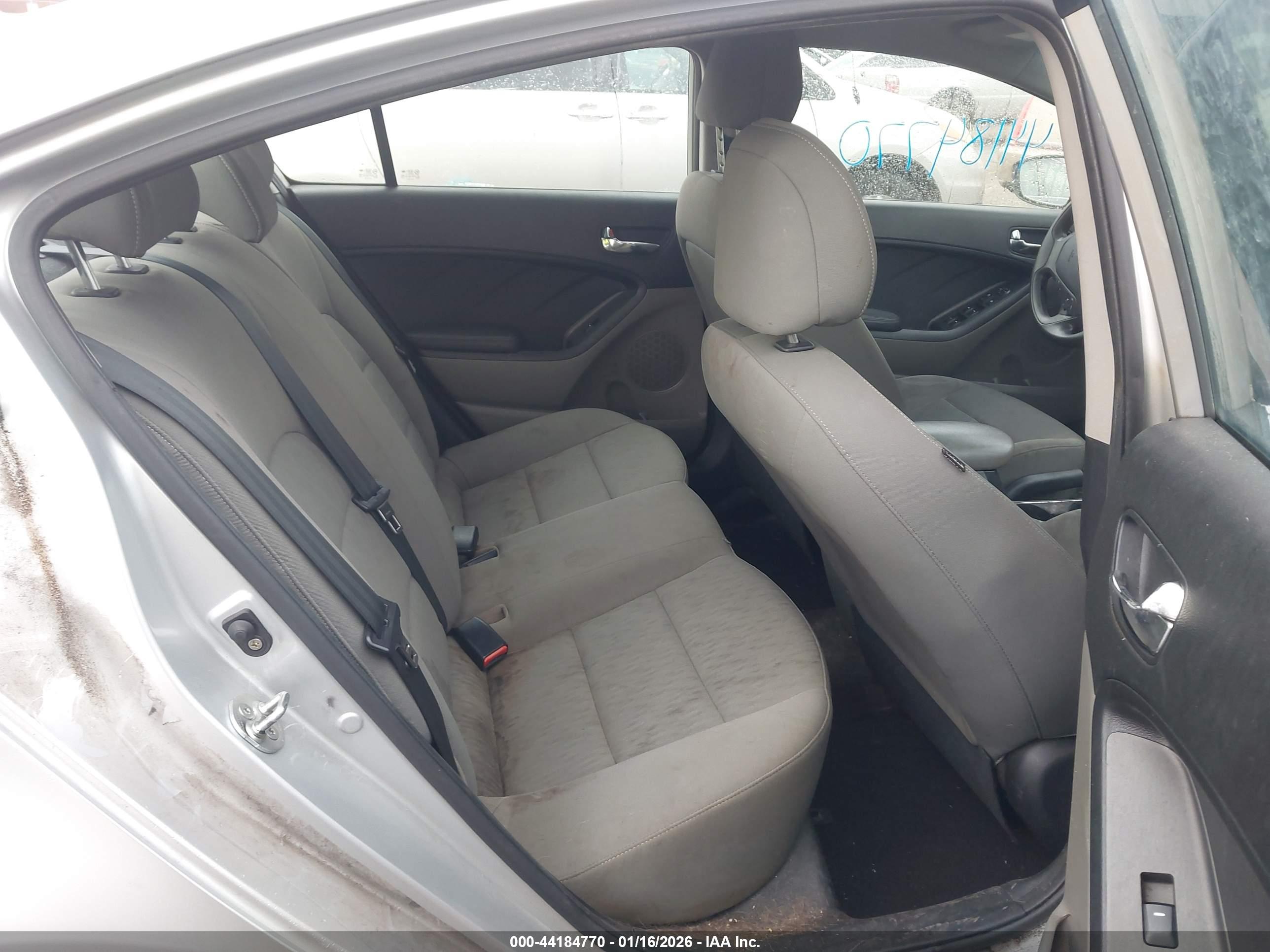 KIA FORTE image 8