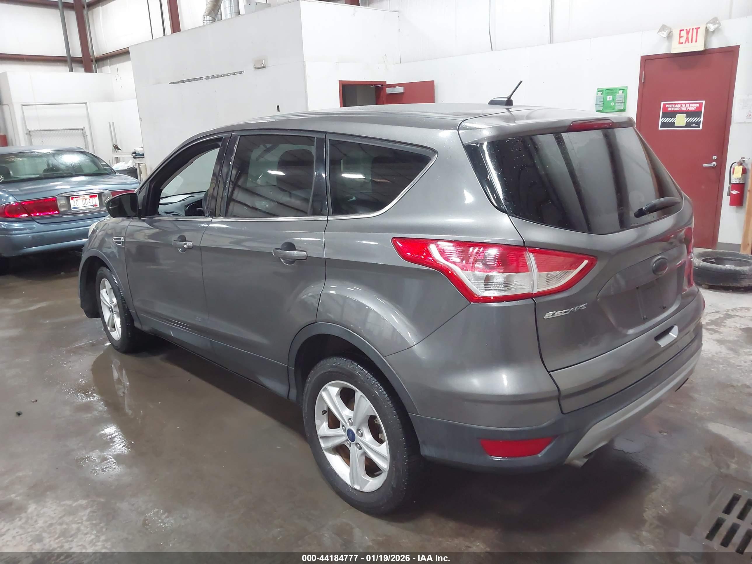 FORD ESCAPE image 3