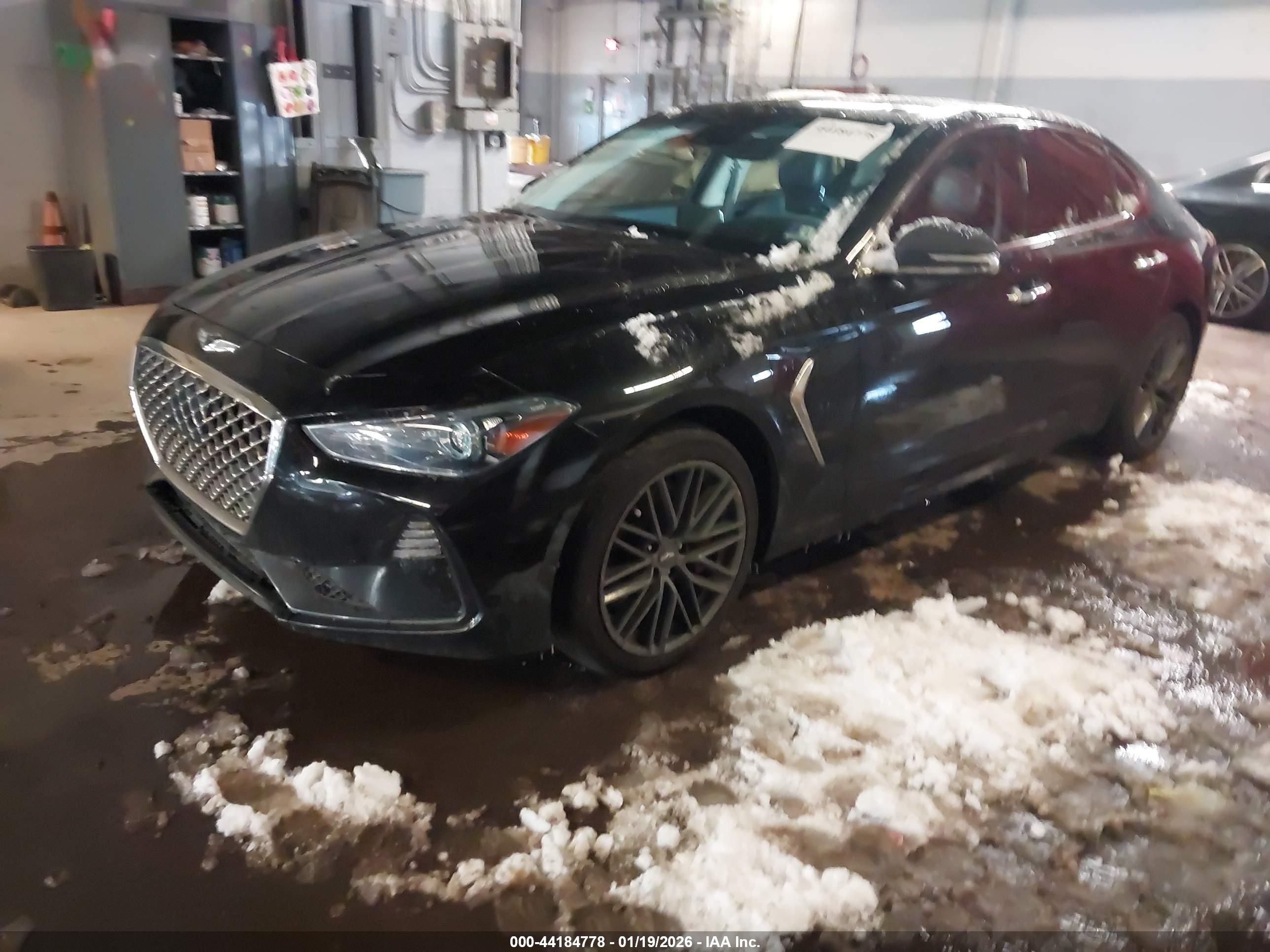 GENESIS G70 image 2
