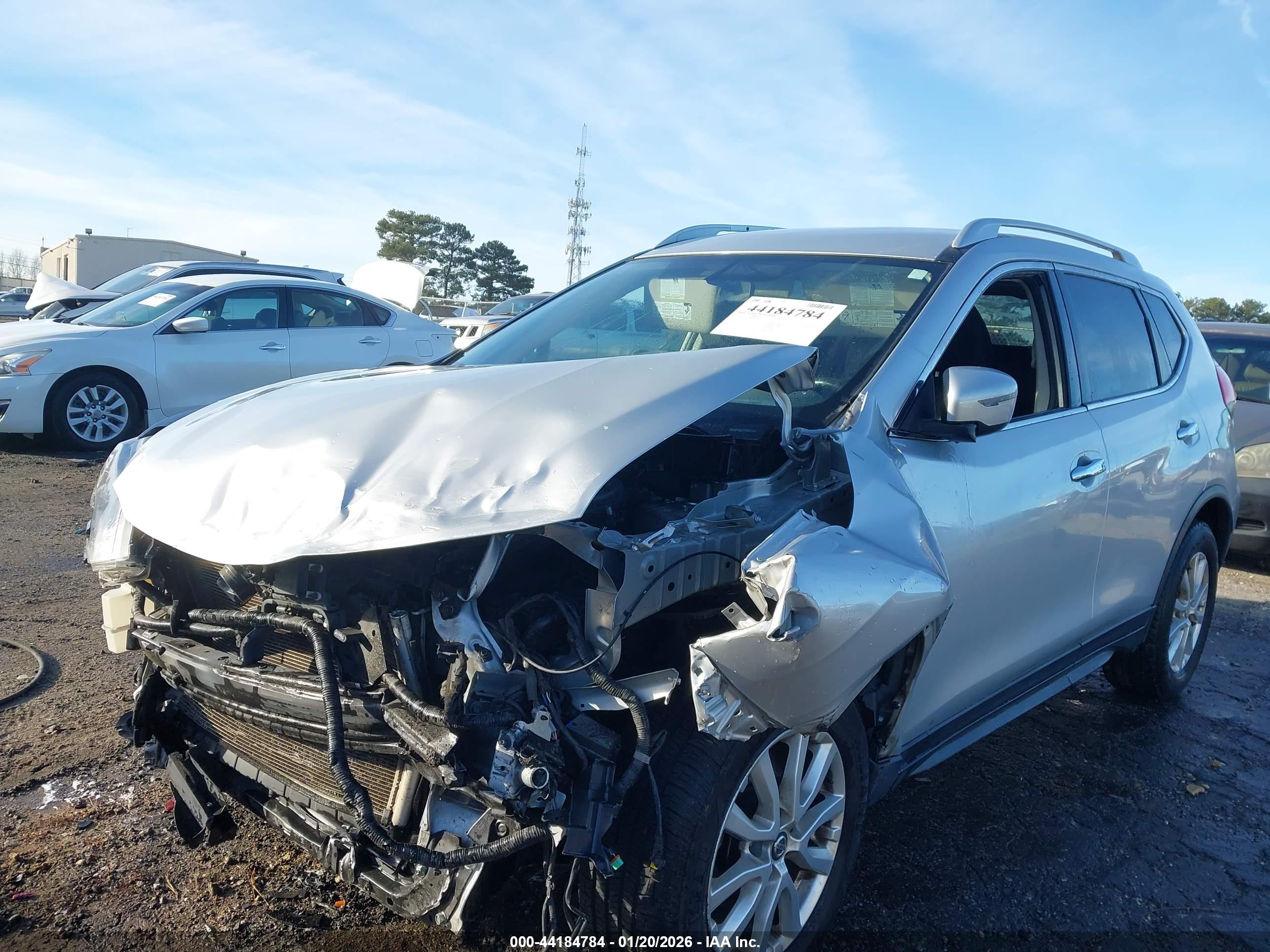 NISSAN ROGUE image 6