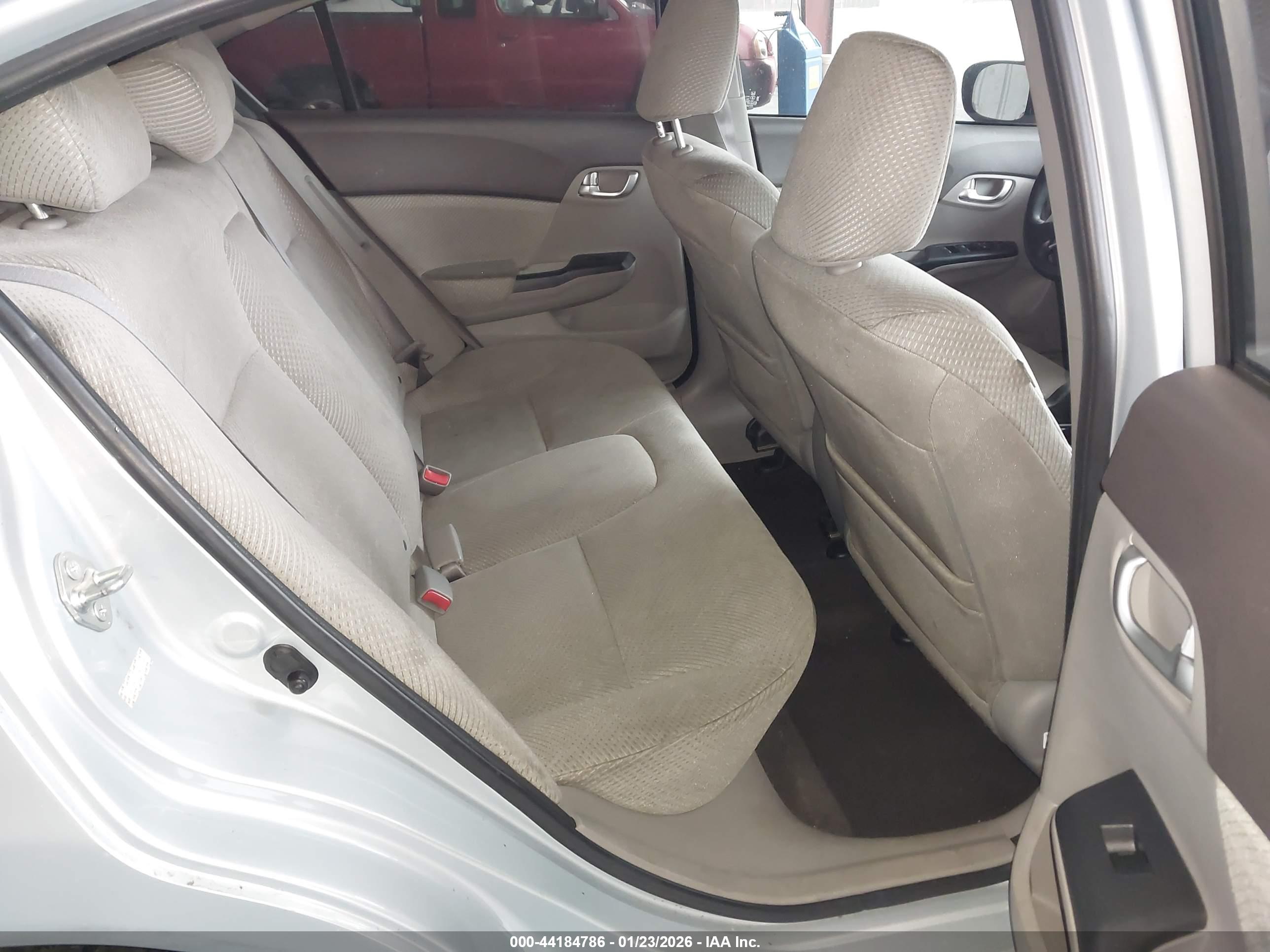 HONDA CIVIC image 8