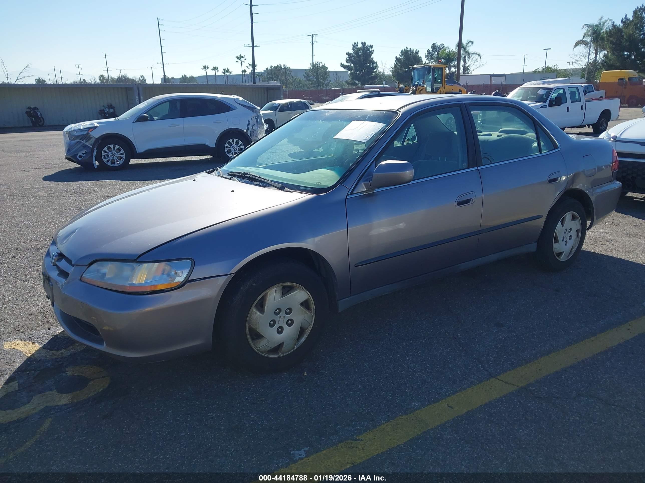 HONDA ACCORD image 2
