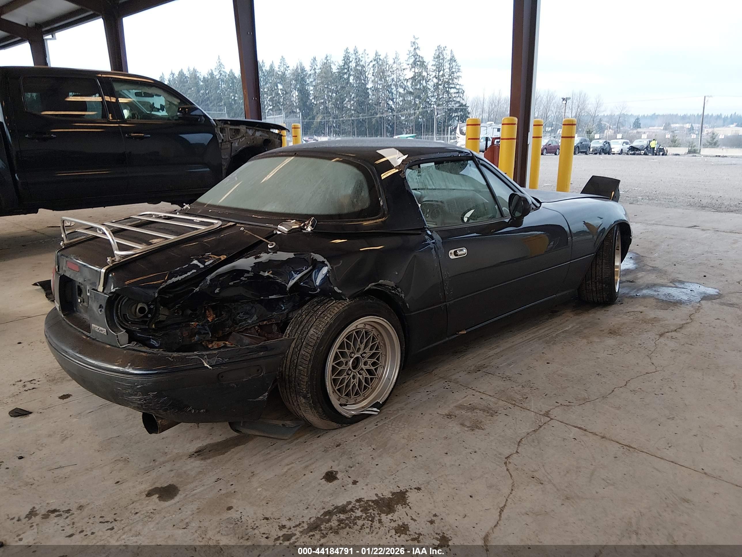 MAZDA MX-5 image 4