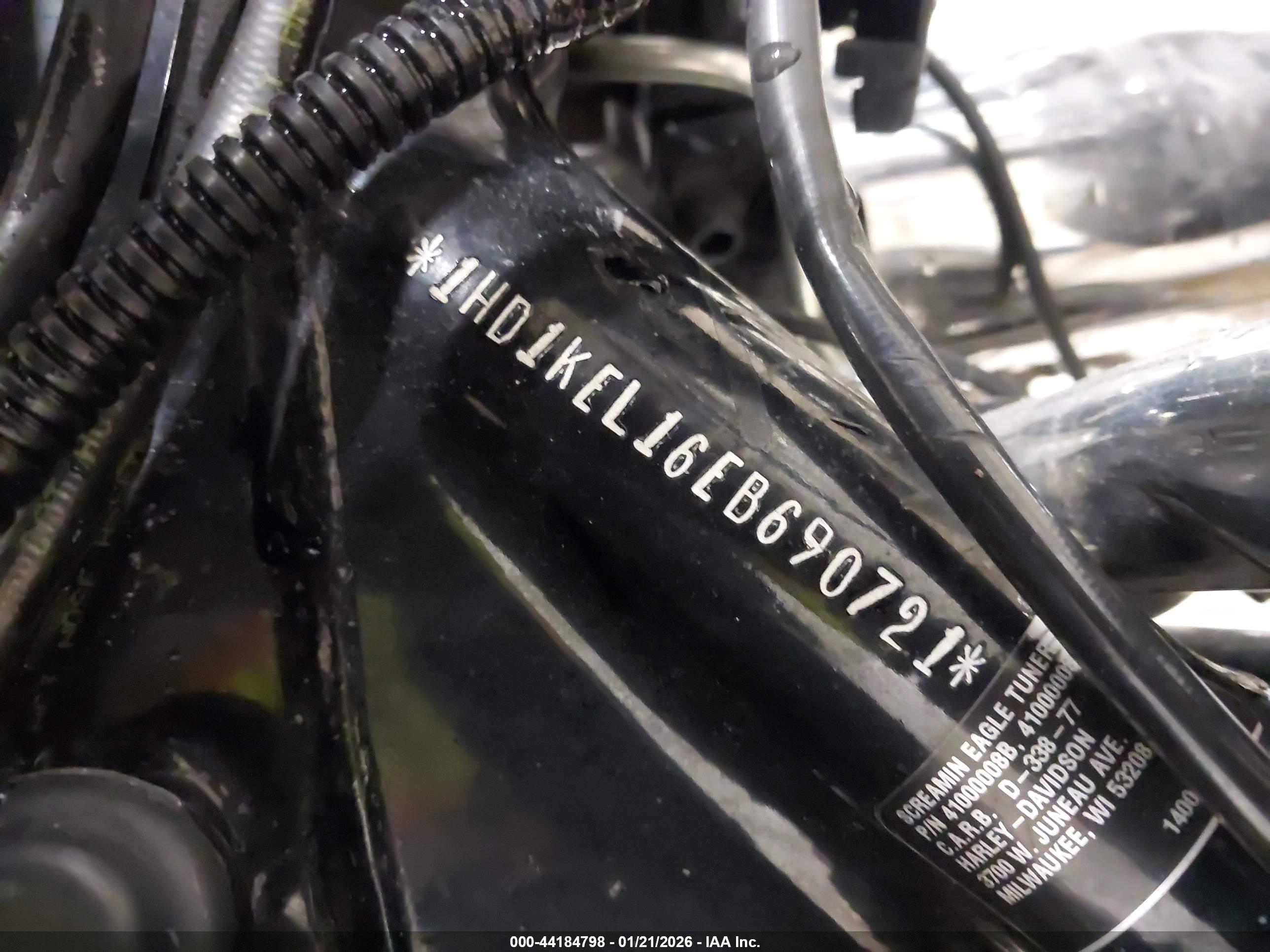 HARLEY-DAVIDSON FLHTK image 10
