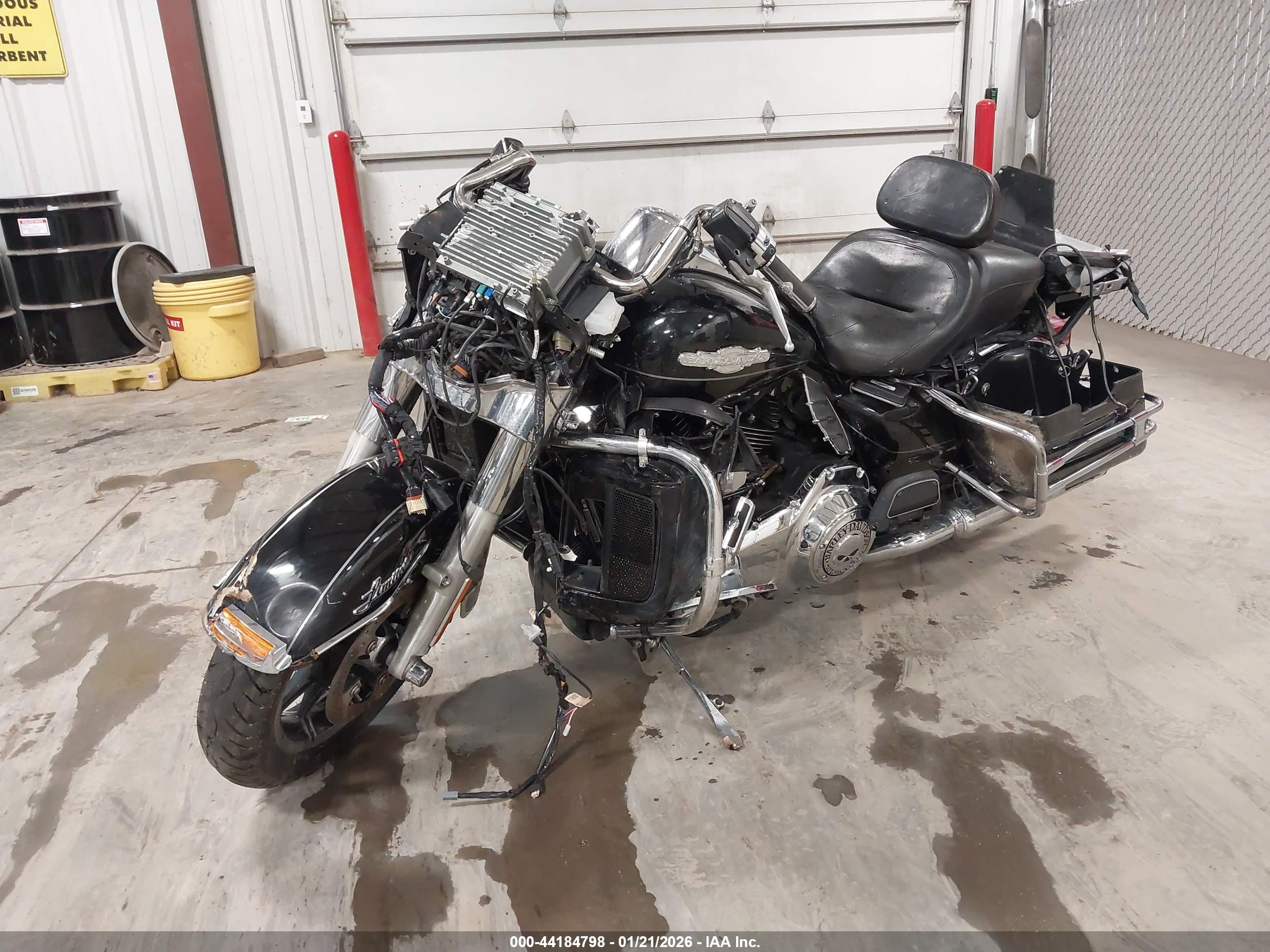 HARLEY-DAVIDSON FLHTK image 2