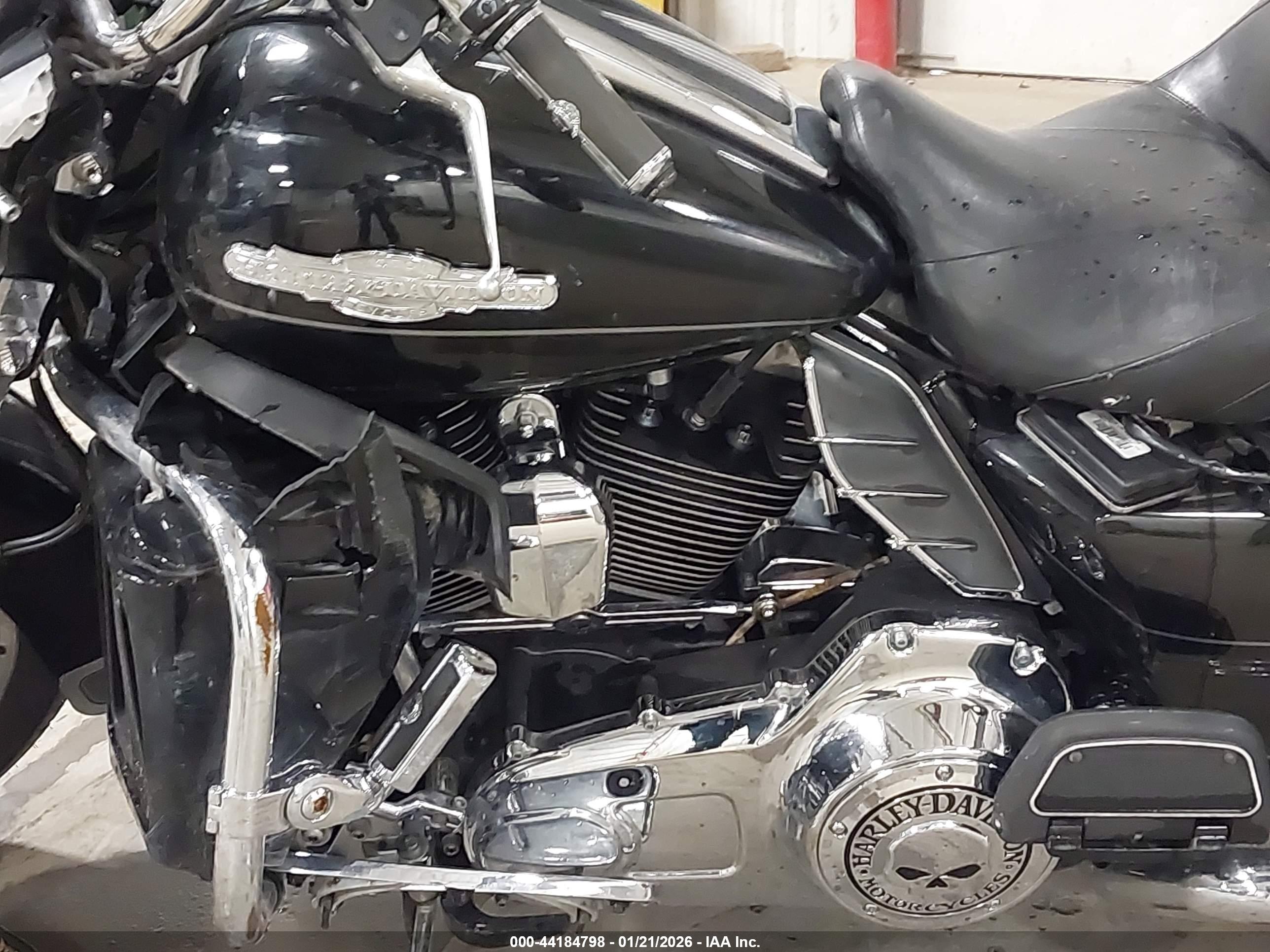 HARLEY-DAVIDSON FLHTK image 9