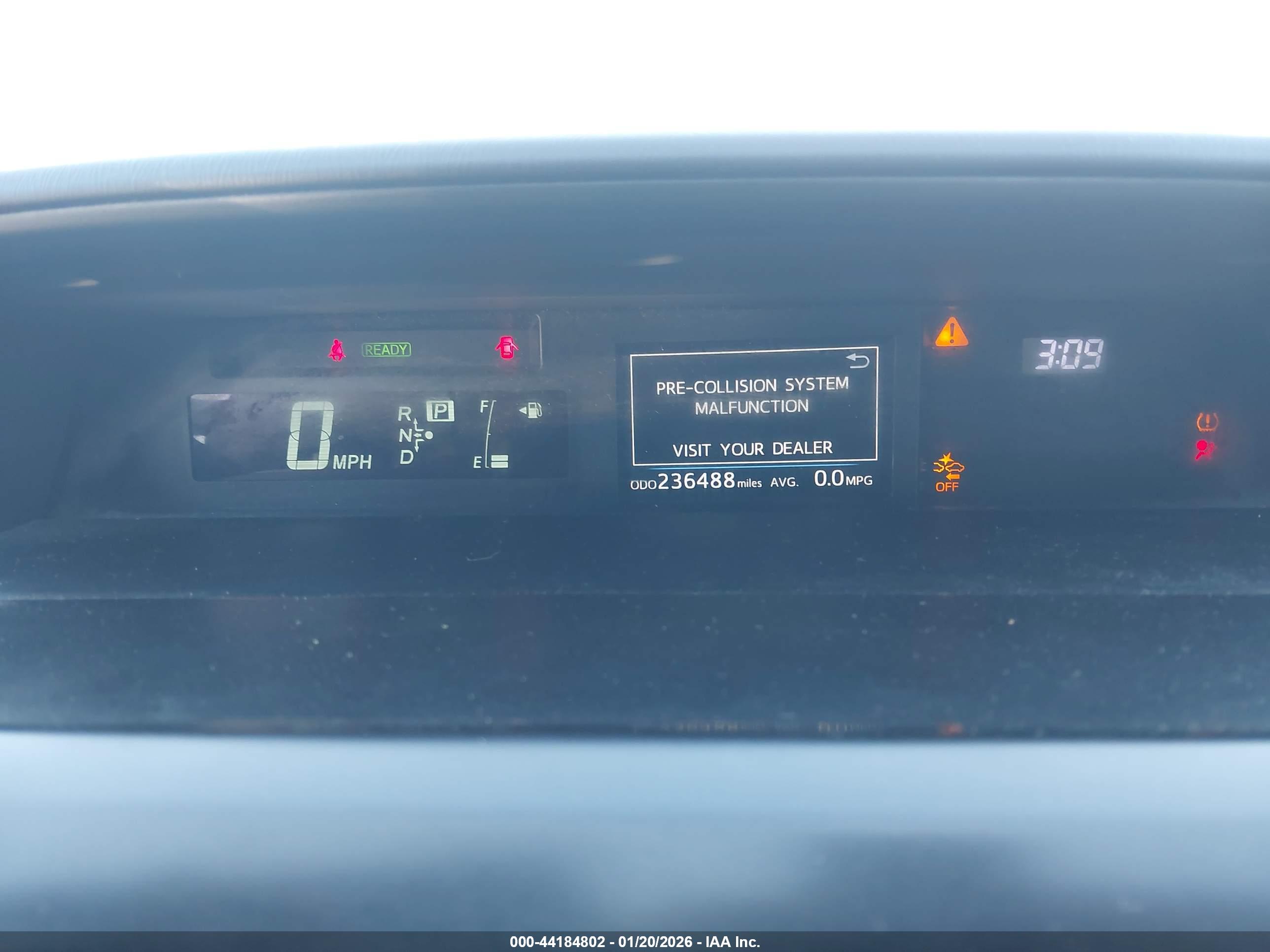 TOYOTA PRIUS image 7