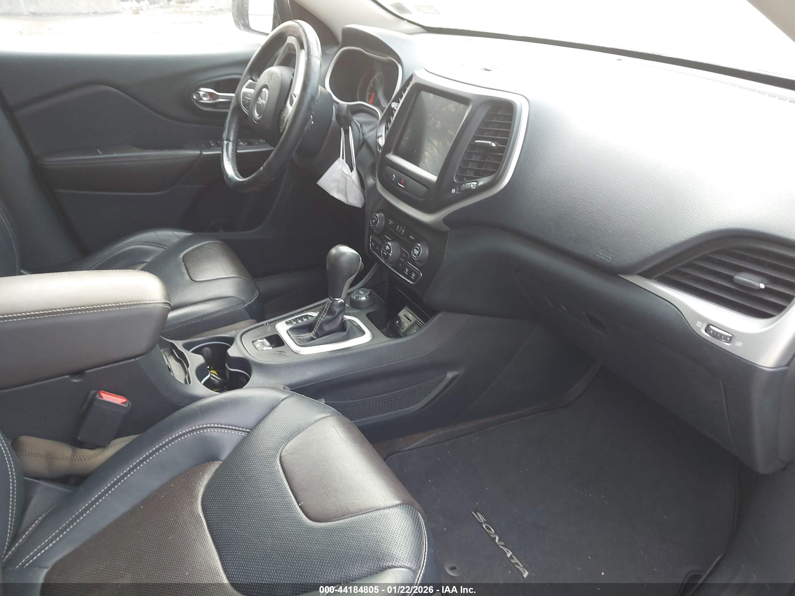 JEEP CHEROKEE image 5