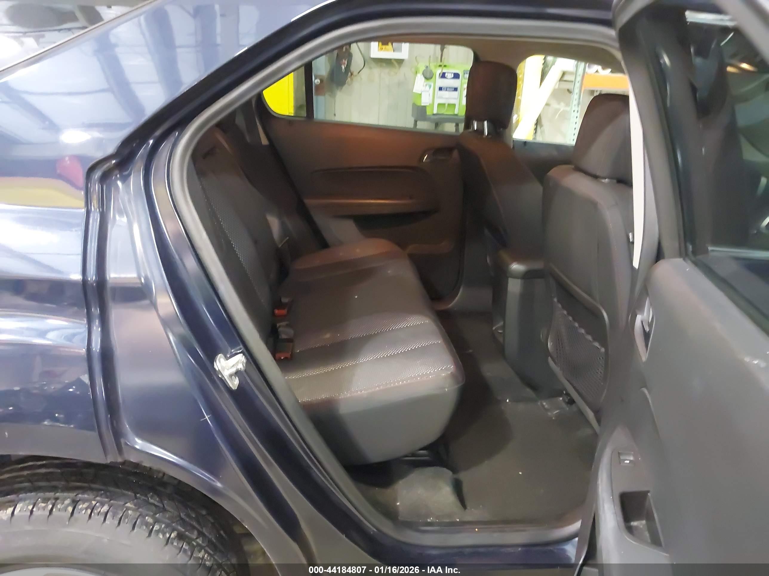 CHEVROLET EQUINOX image 8
