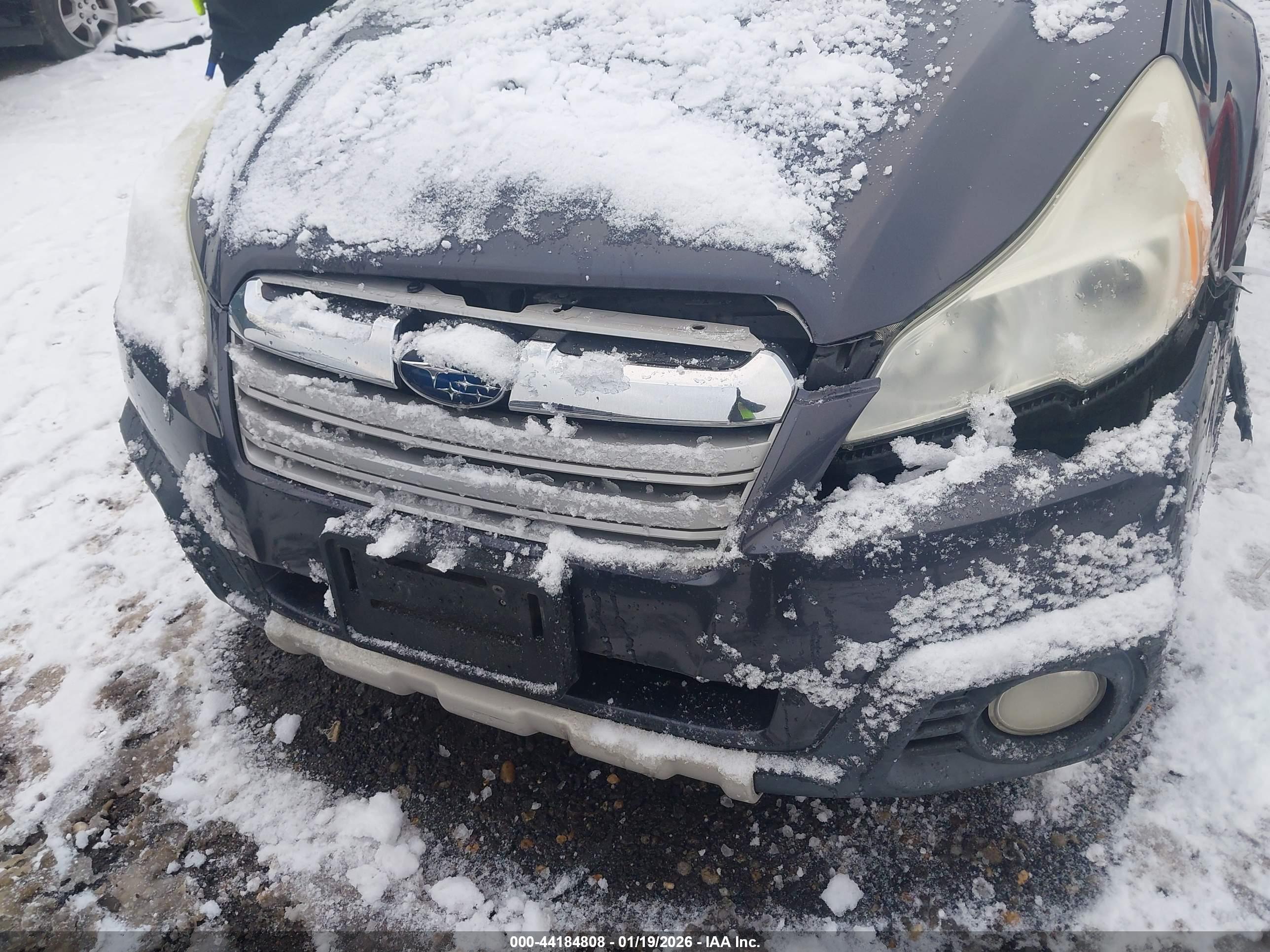 SUBARU OUTBACK image 6