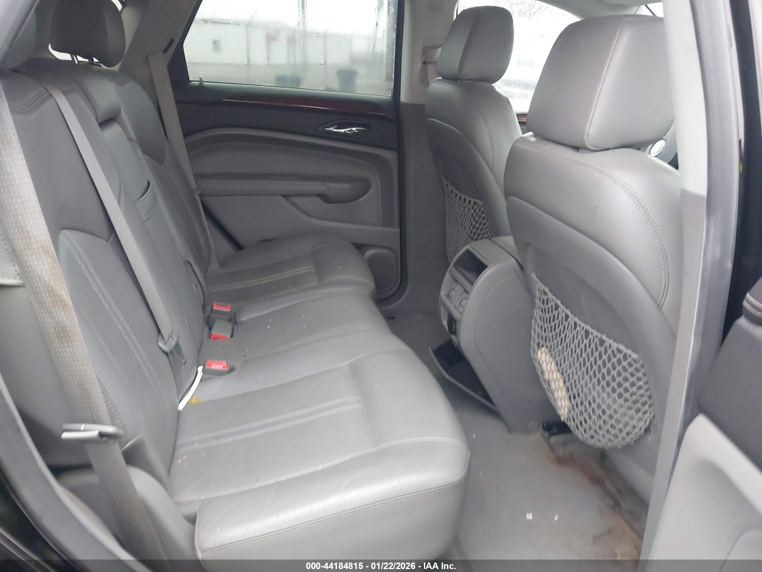 CADILLAC SRX image 8