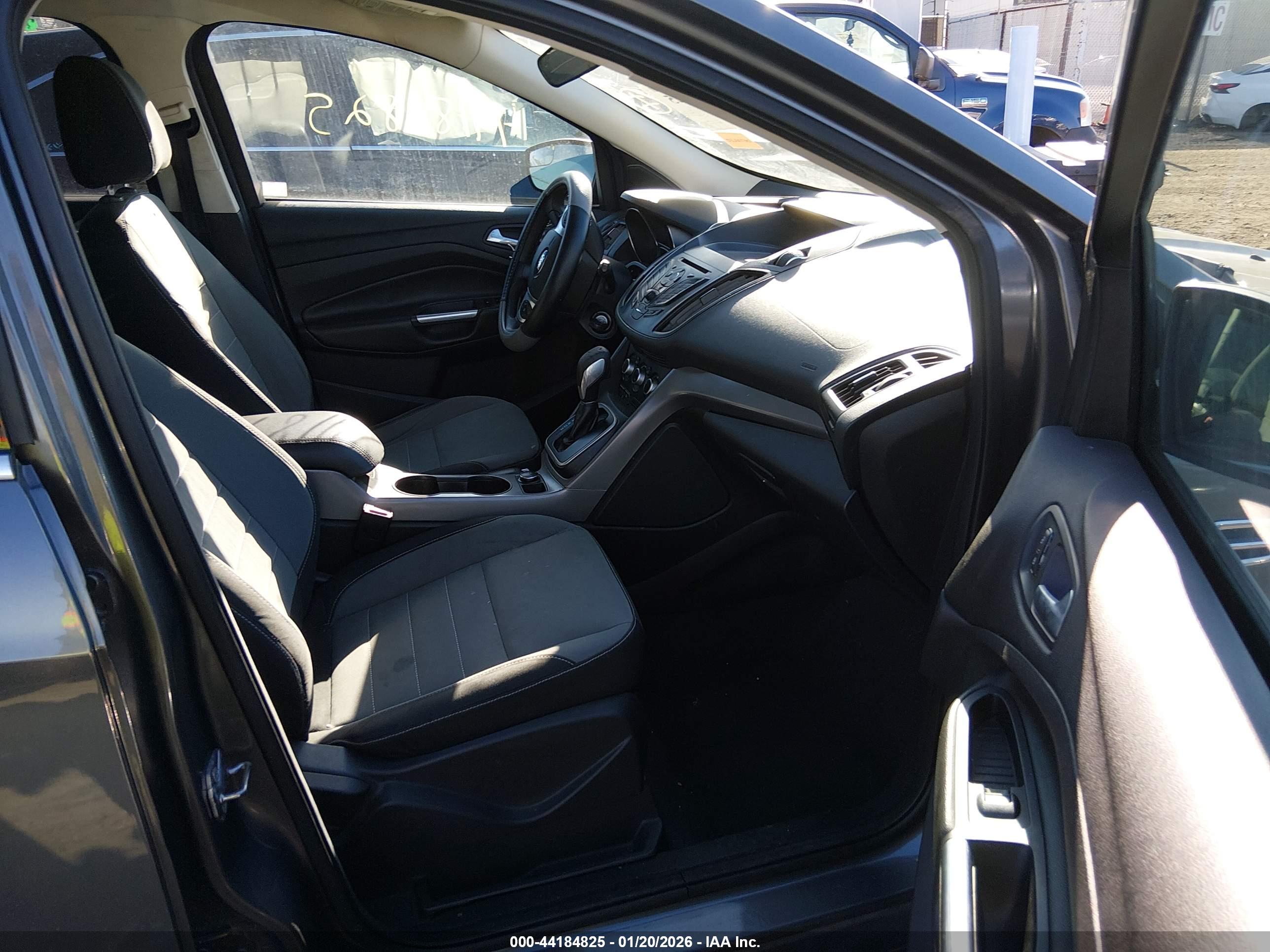 FORD ESCAPE image 5