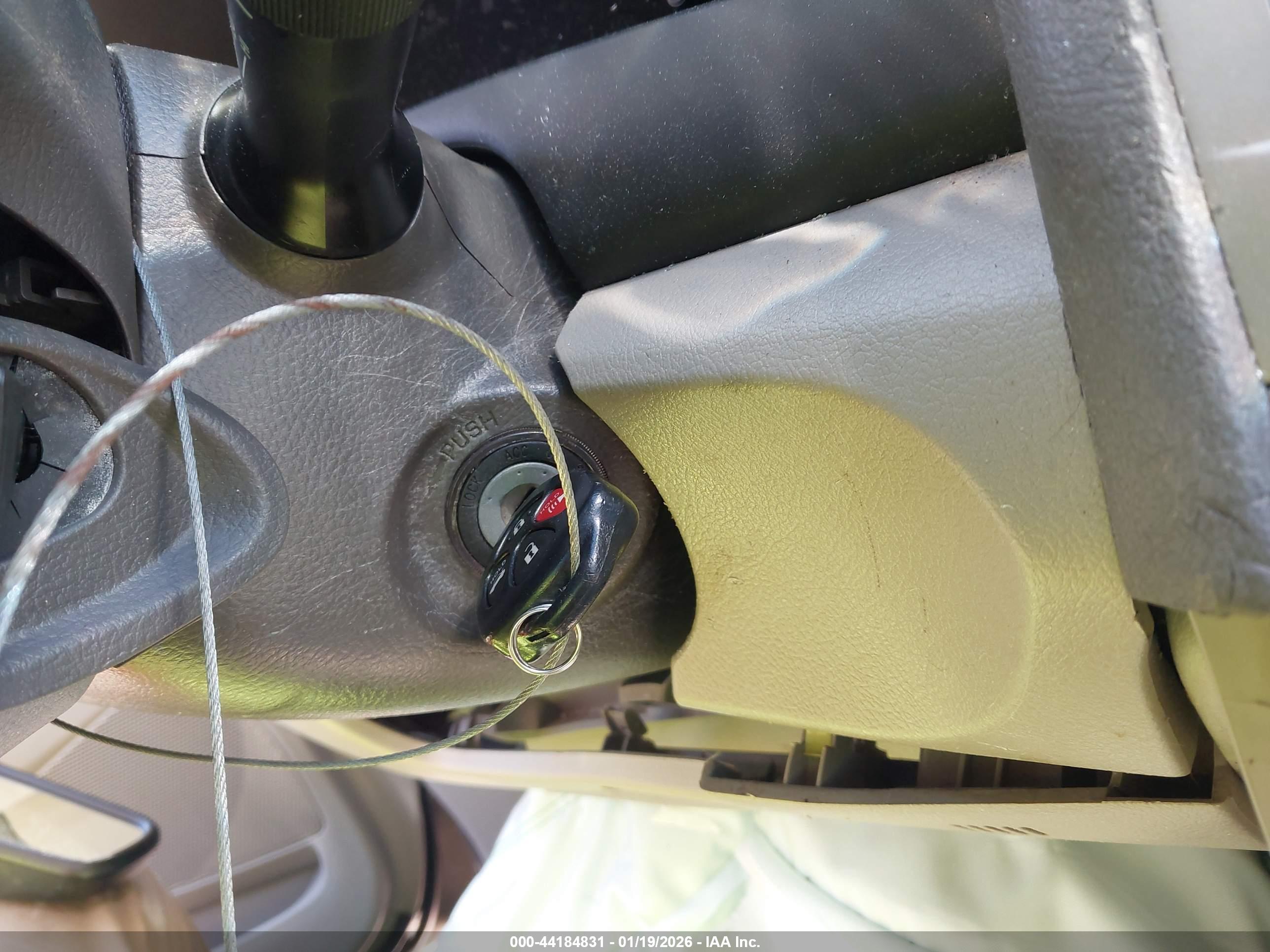 TOYOTA CAMRY image 11