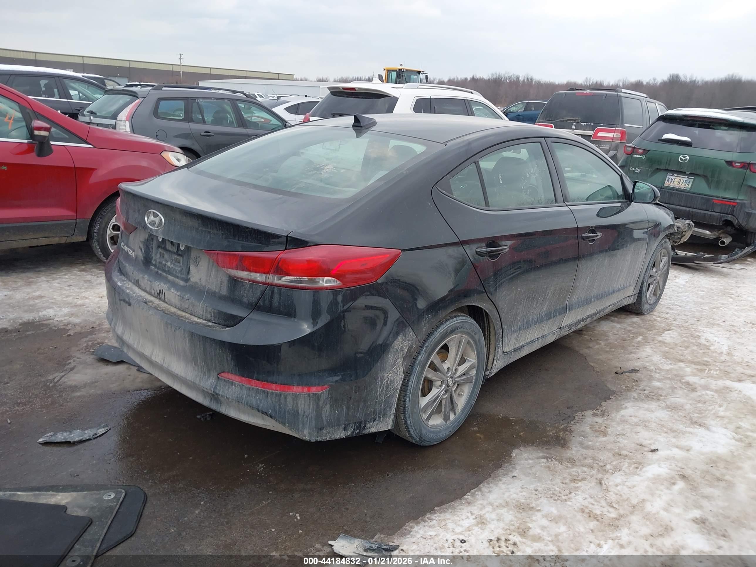 HYUNDAI ELANTRA image 4