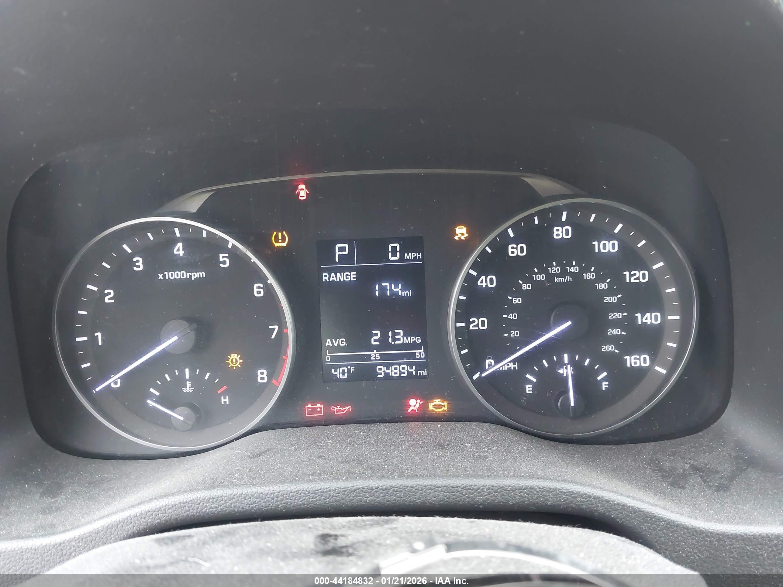 HYUNDAI ELANTRA image 7