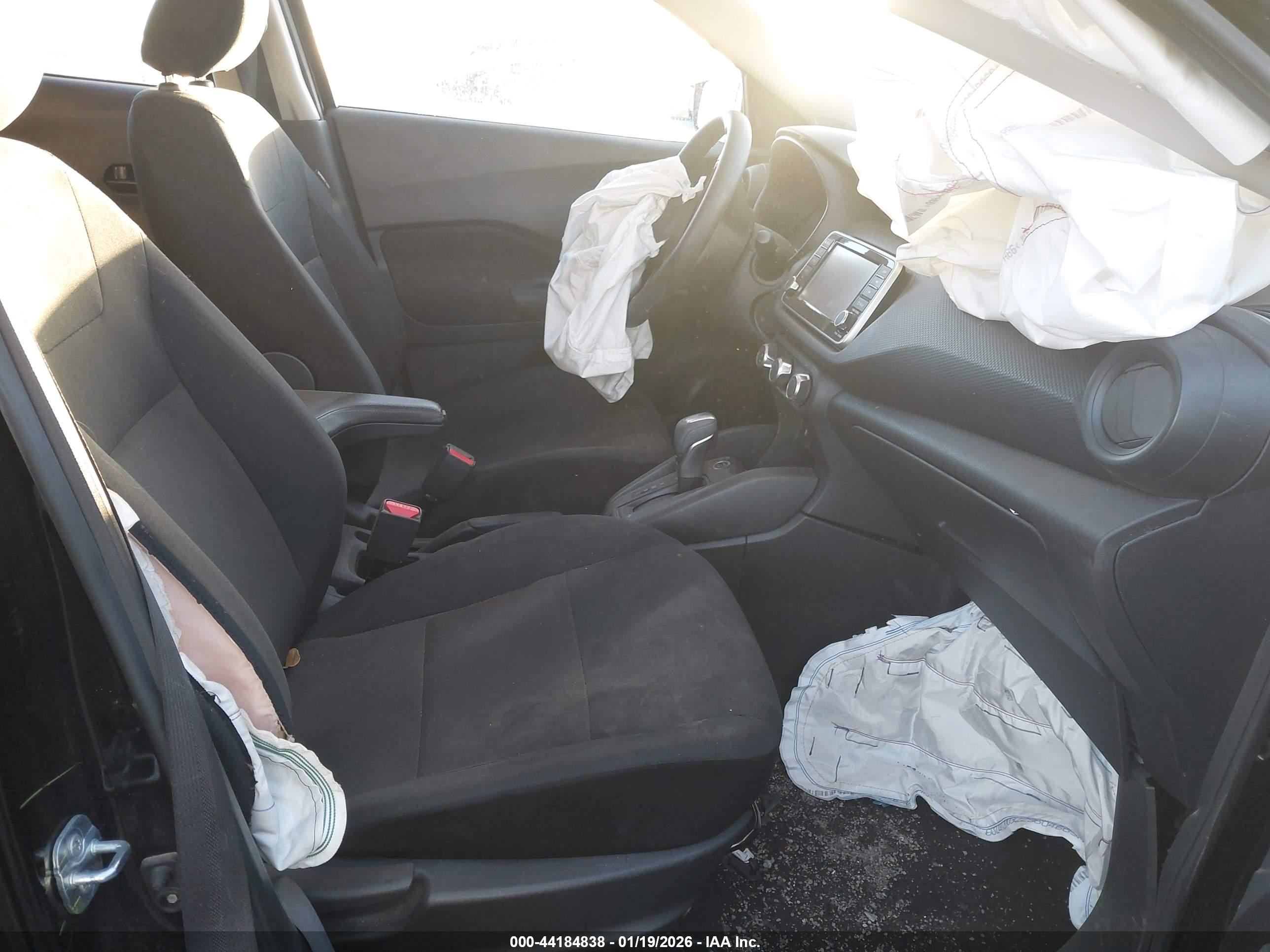 NISSAN KICKS image 5