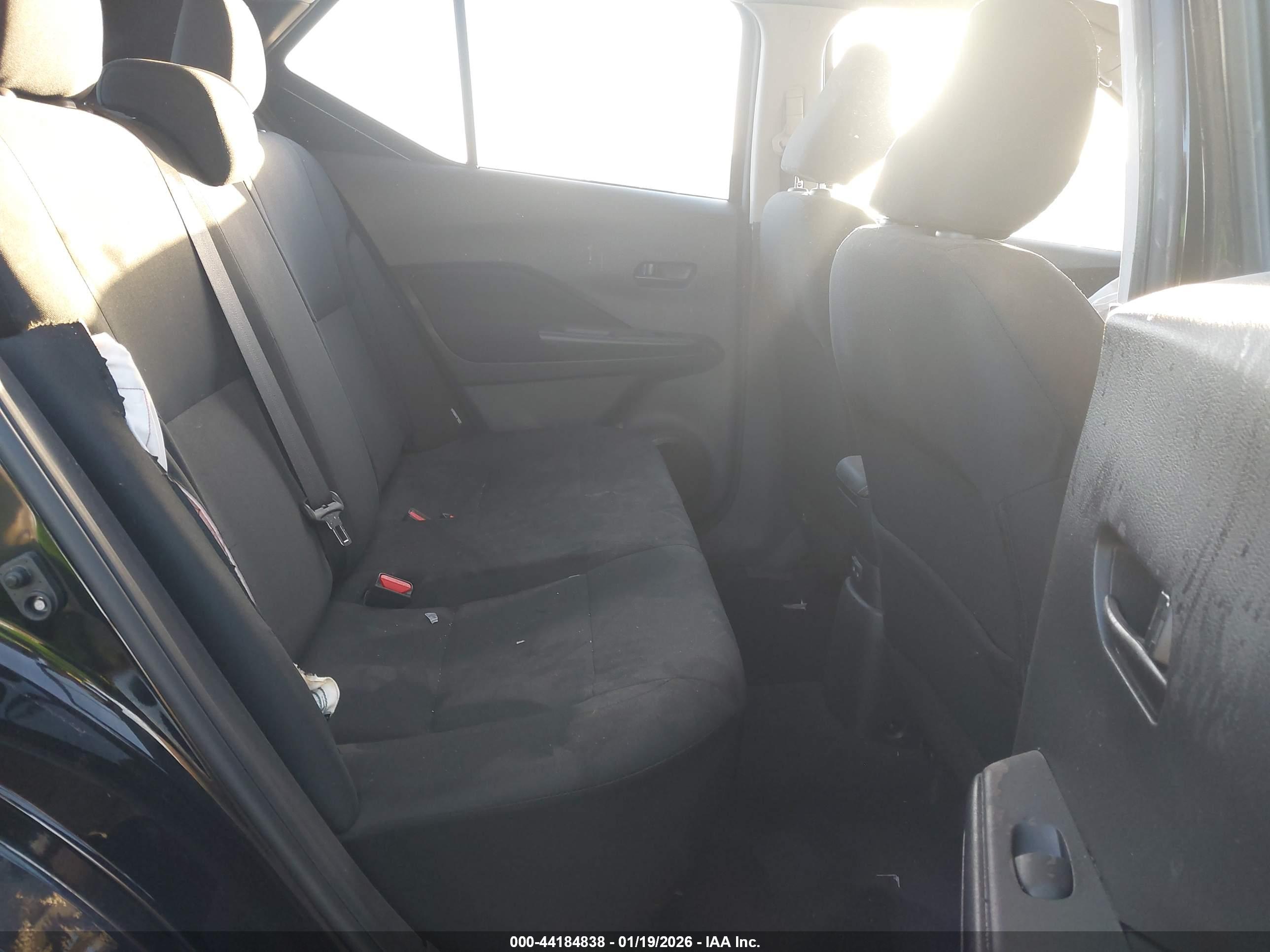 NISSAN KICKS image 8