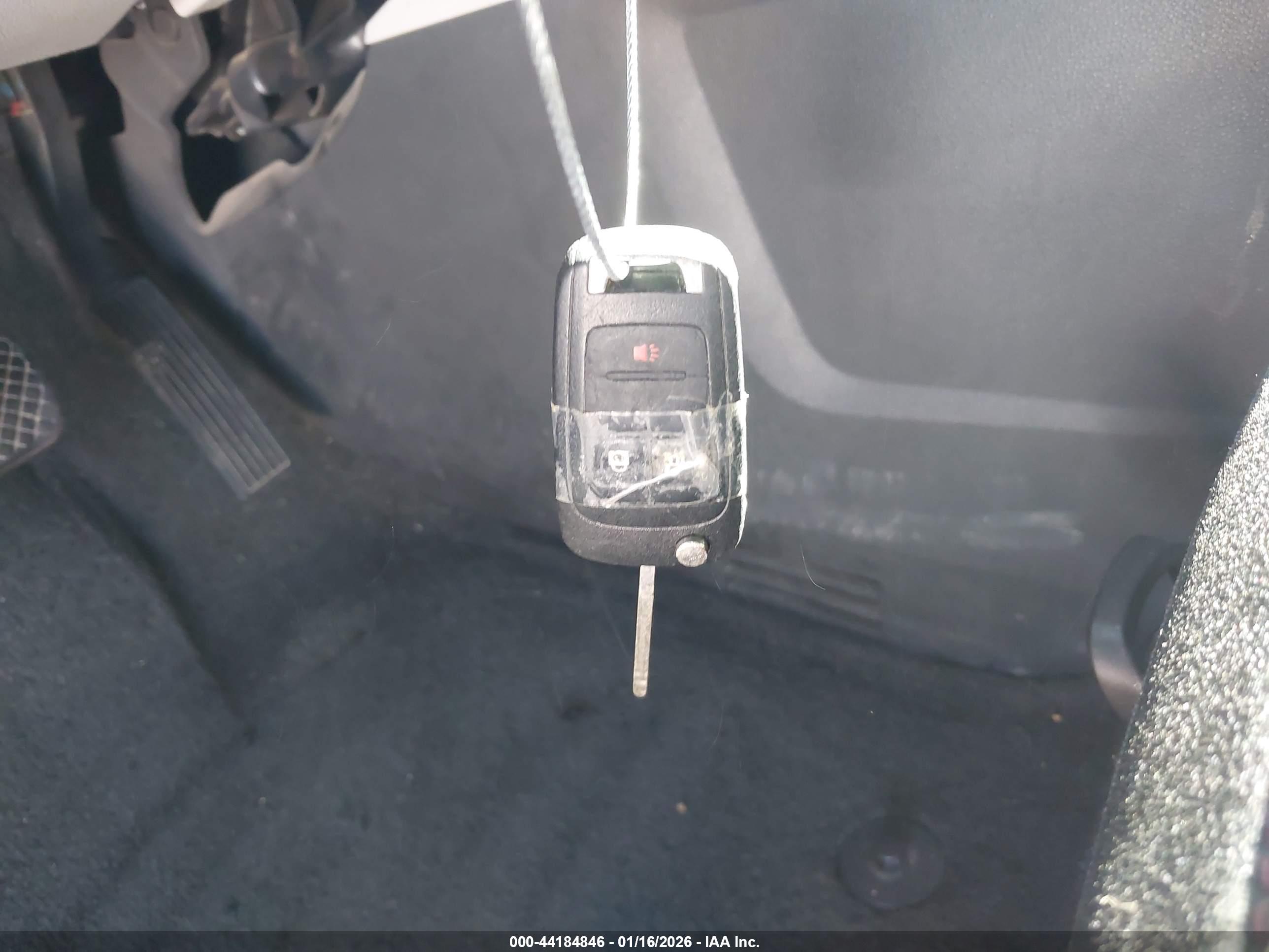 GMC TERRAIN image 11